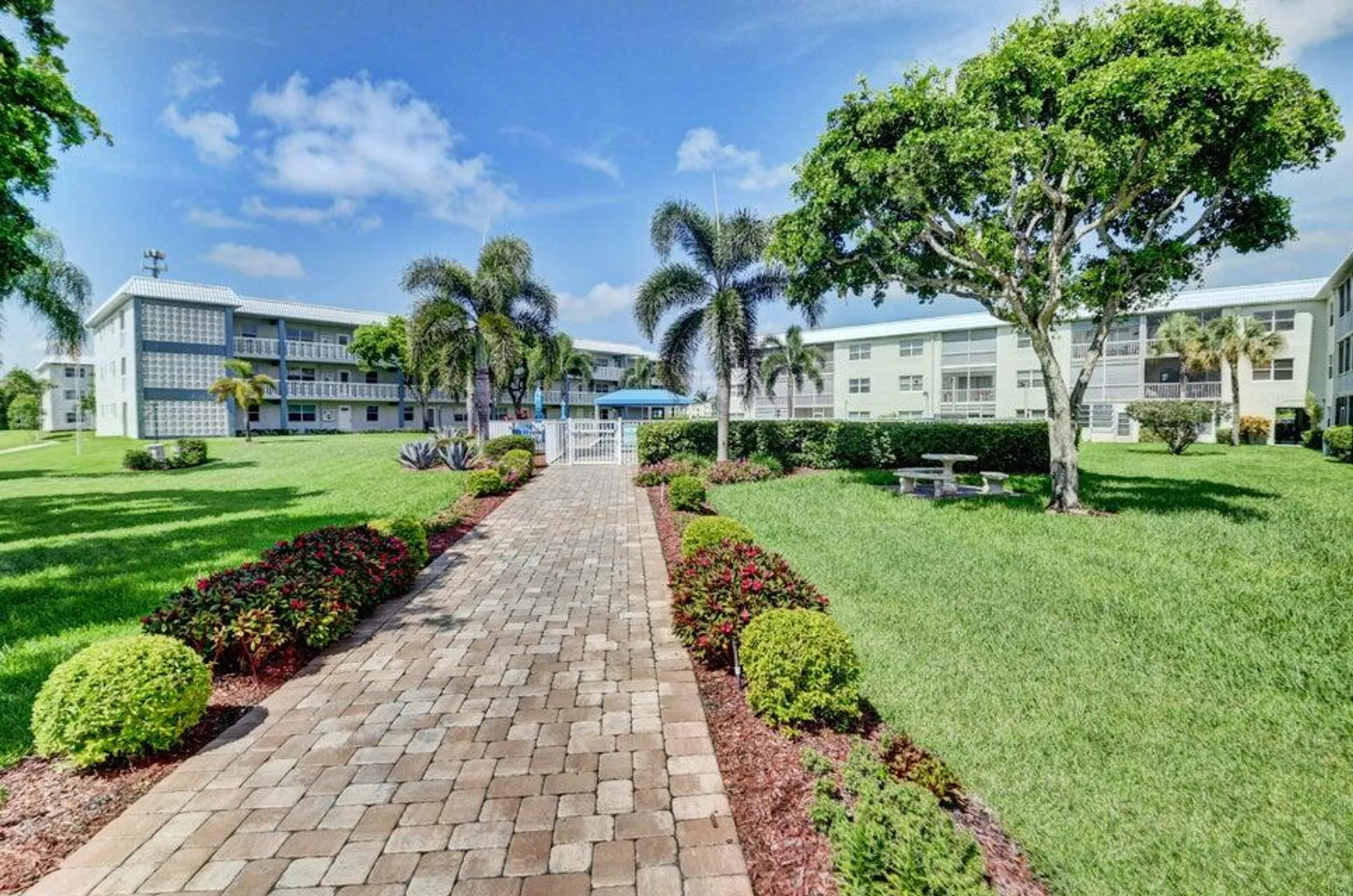 Property Slideshow image 26 of 43 | 9880 marina blvd apt 1509, Boca Raton, FL, 33428