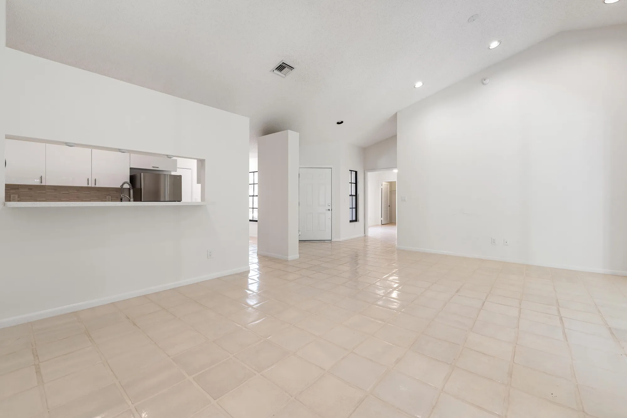 Property Slideshow image 12 of 44 | 7219 le chalet blvd, Boynton Beach, FL, 33472