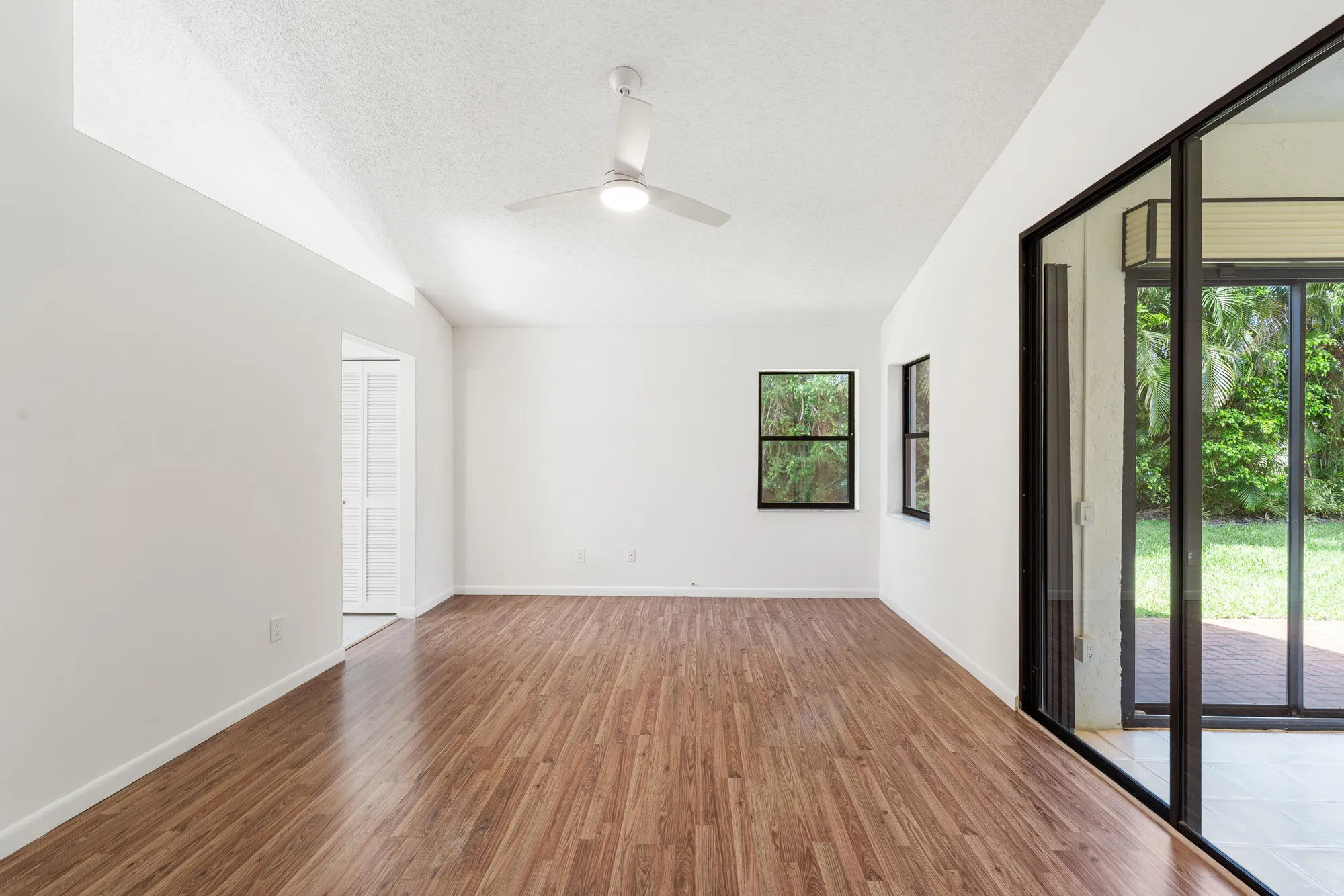 Property Slideshow image 11 of 44 | 7219 le chalet blvd, Boynton Beach, FL, 33472