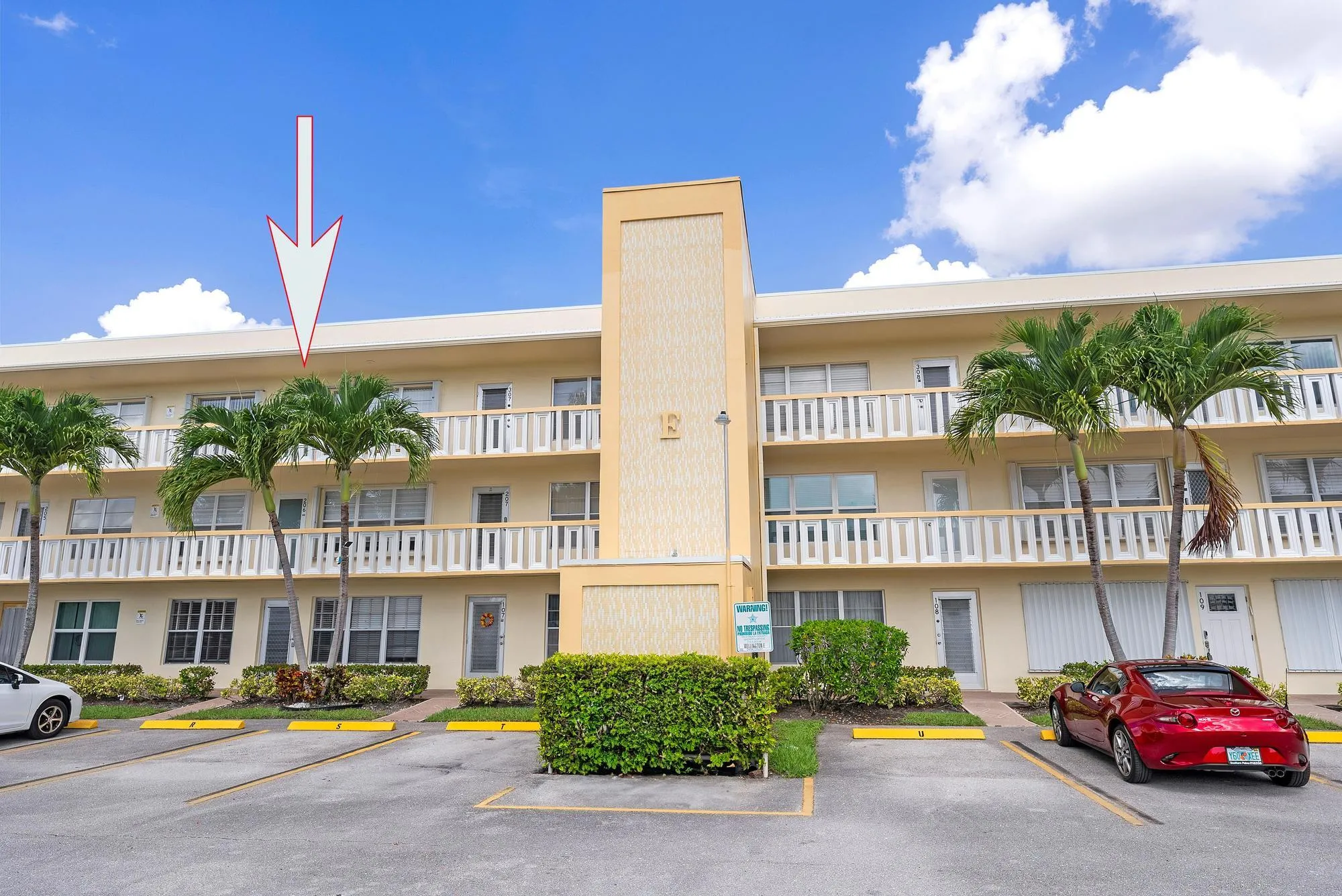 Property Slideshow image 15 of 20 | 306 wellington e unit e, West Palm Beach, FL, 33417