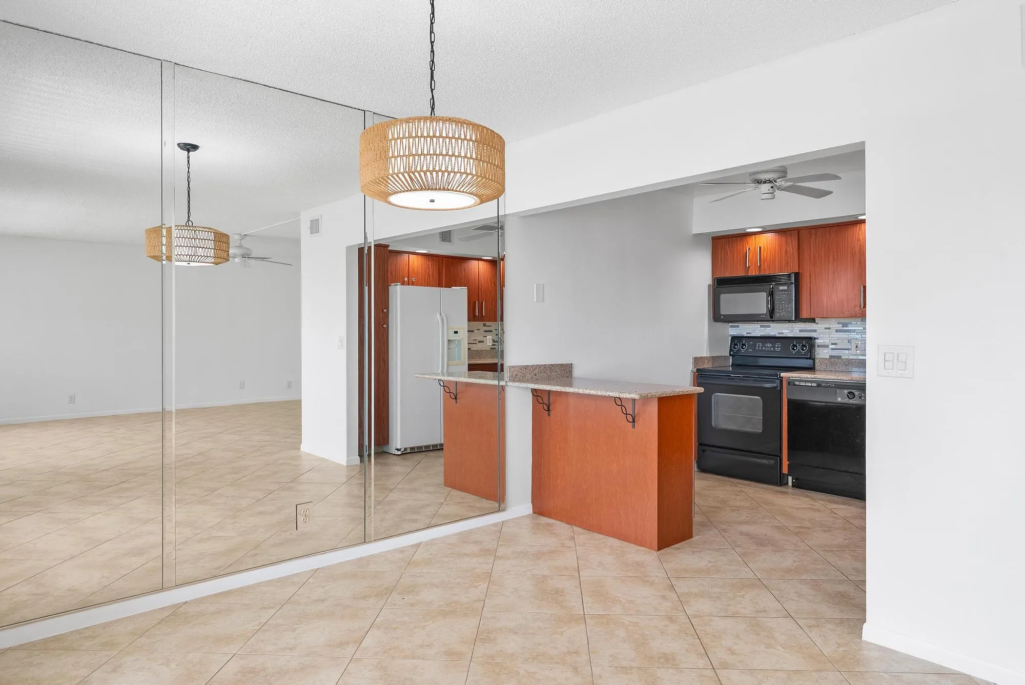 Property Slideshow image 5 of 20 | 306 wellington e unit e, West Palm Beach, FL, 33417