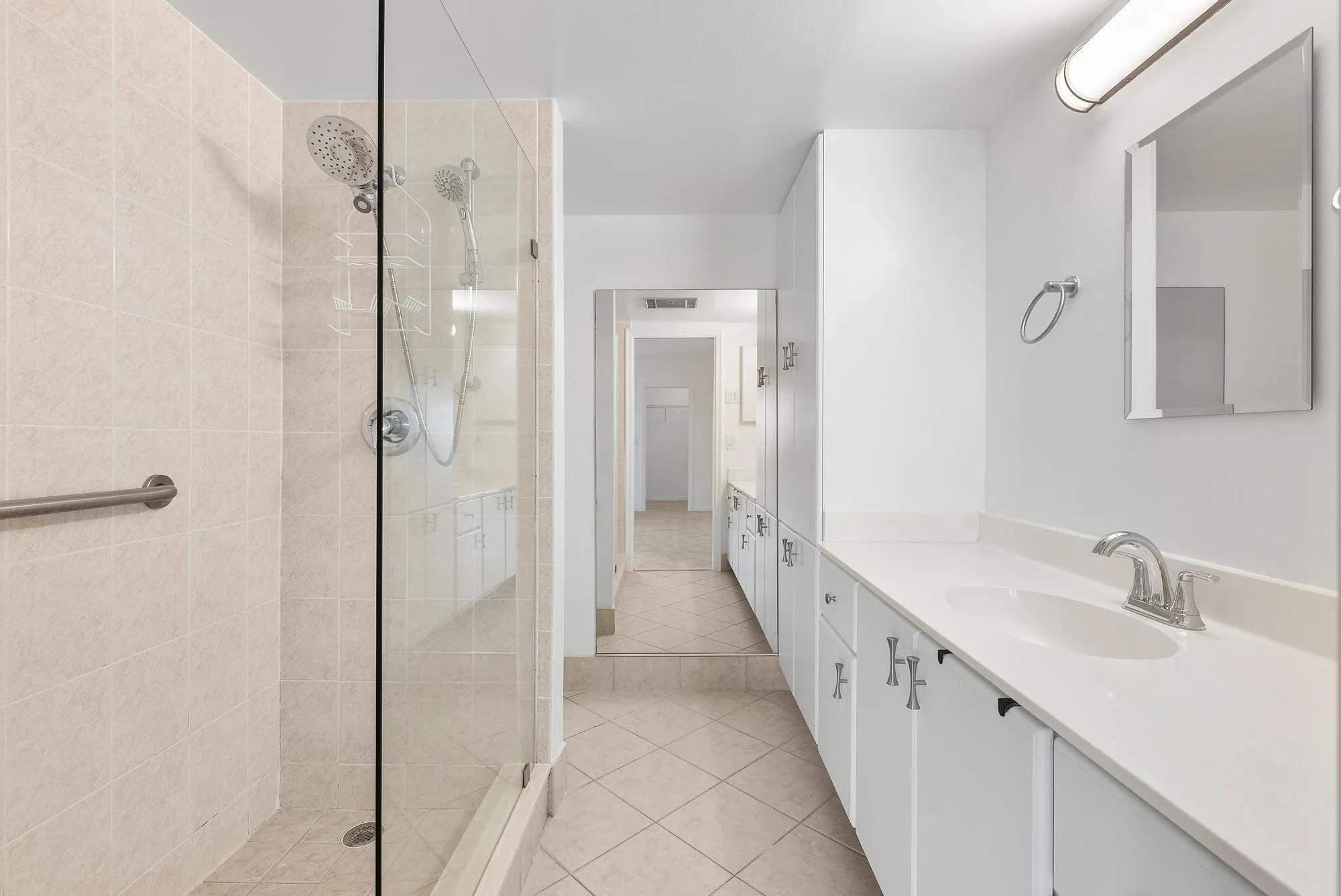 Property Slideshow image 7 of 20 | 306 wellington e unit e, West Palm Beach, FL, 33417