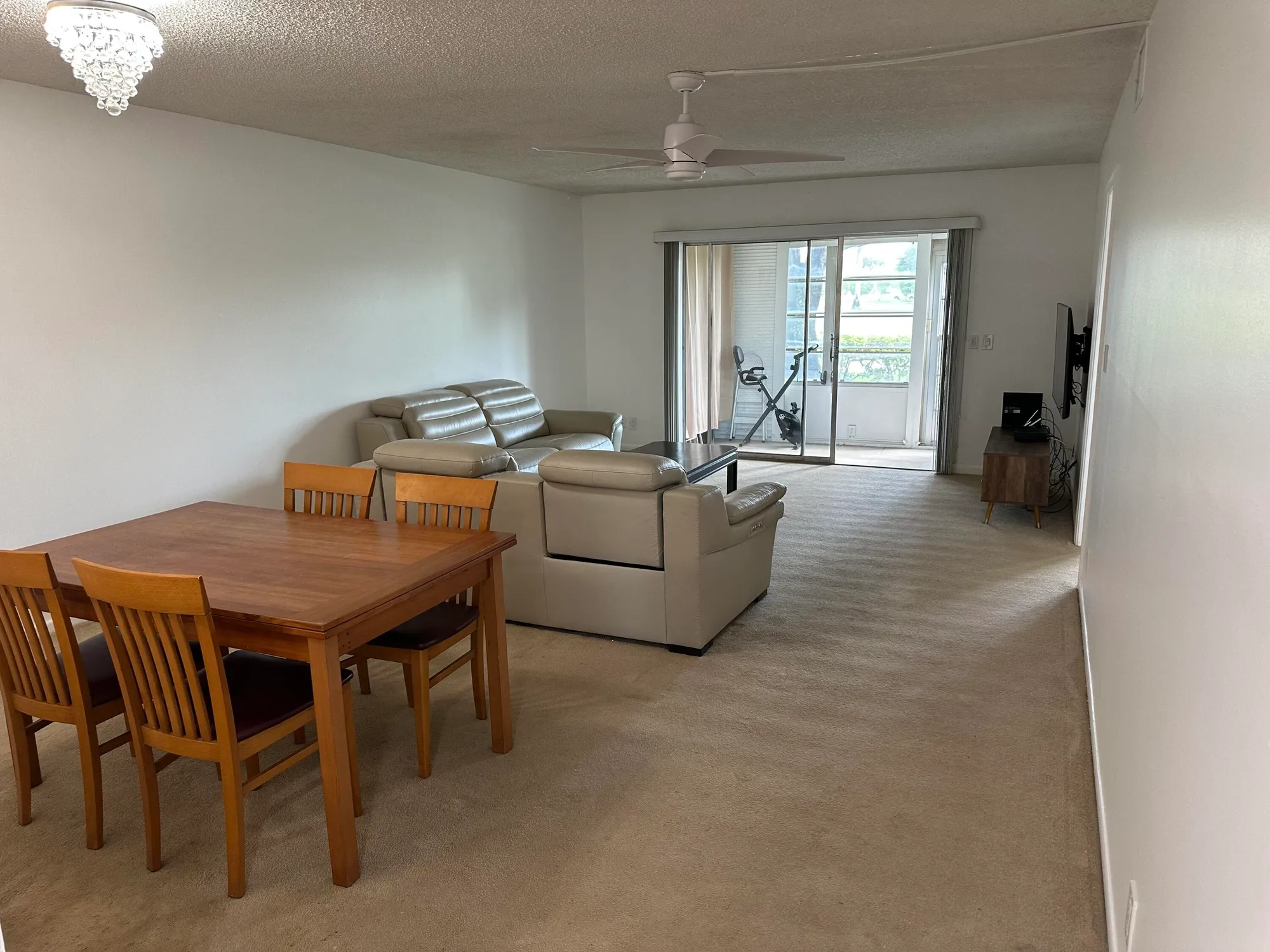 Property Slideshow image 5 of 16 | 901 sw 128th ter 113a, Pembroke Pines, FL, 33027