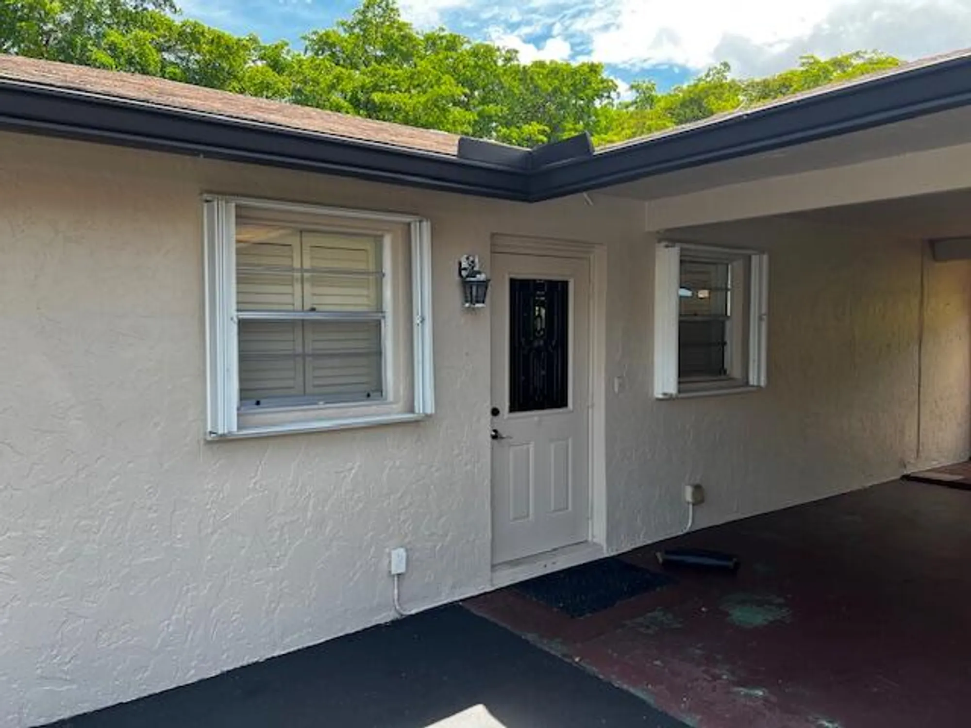 Property Slideshow image 3 of 10 | 501 sandpiper cir, Delray Beach, FL, 33445