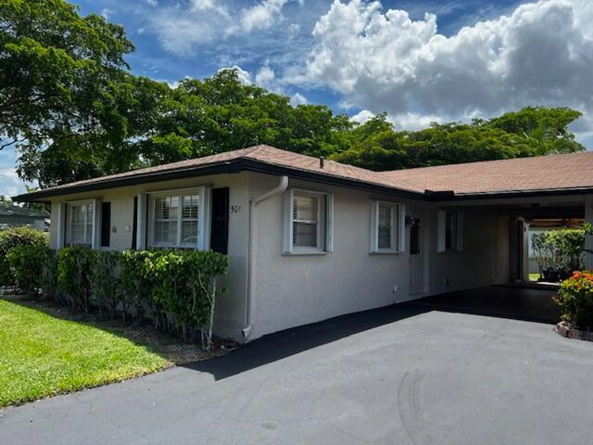 Property Slideshow image 1 of 10 | 501 sandpiper cir, Delray Beach, FL, 33445