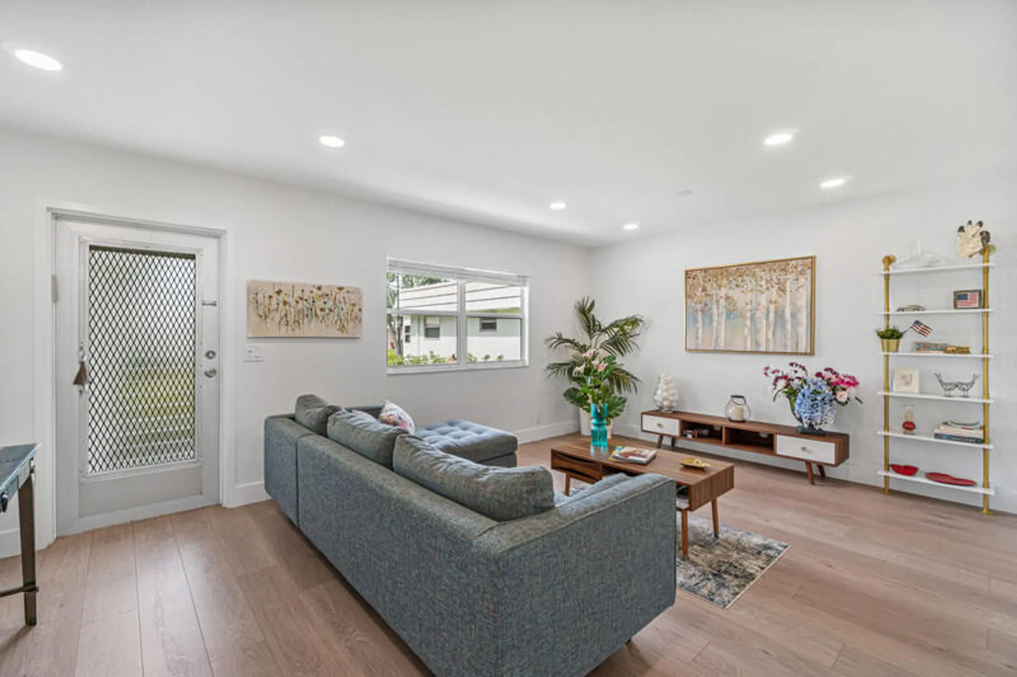 Property Slideshow image 6 of 18 | 70 valencia c, Delray Beach, FL, 33446