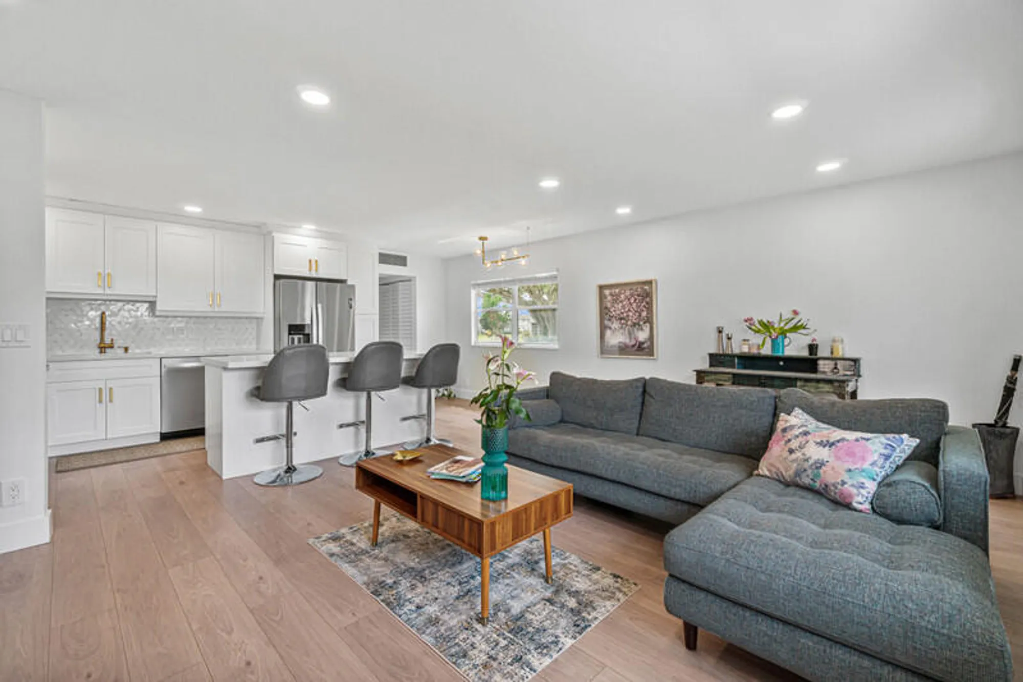 Property Slideshow image 5 of 18 | 70 valencia c, Delray Beach, FL, 33446