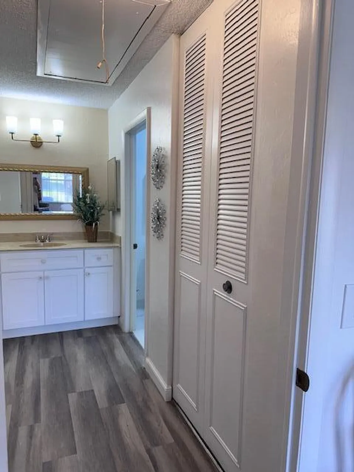 Property Slideshow image 16 of 24 | 228 down east ln, Lake Worth, FL, 33467