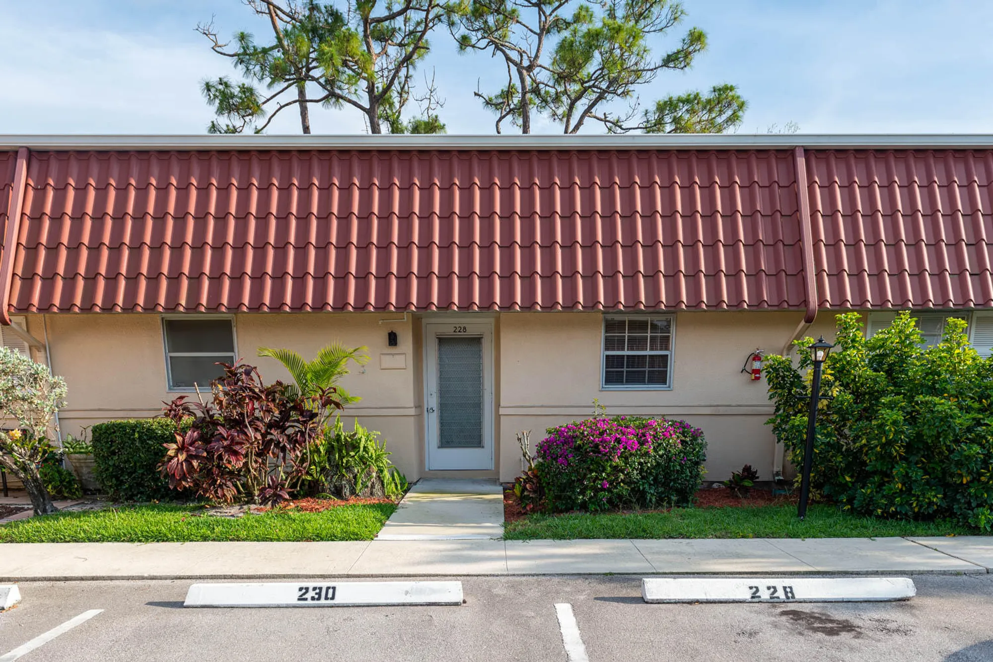 Property Slideshow image 1 of 24 | 228 down east ln, Lake Worth, FL, 33467