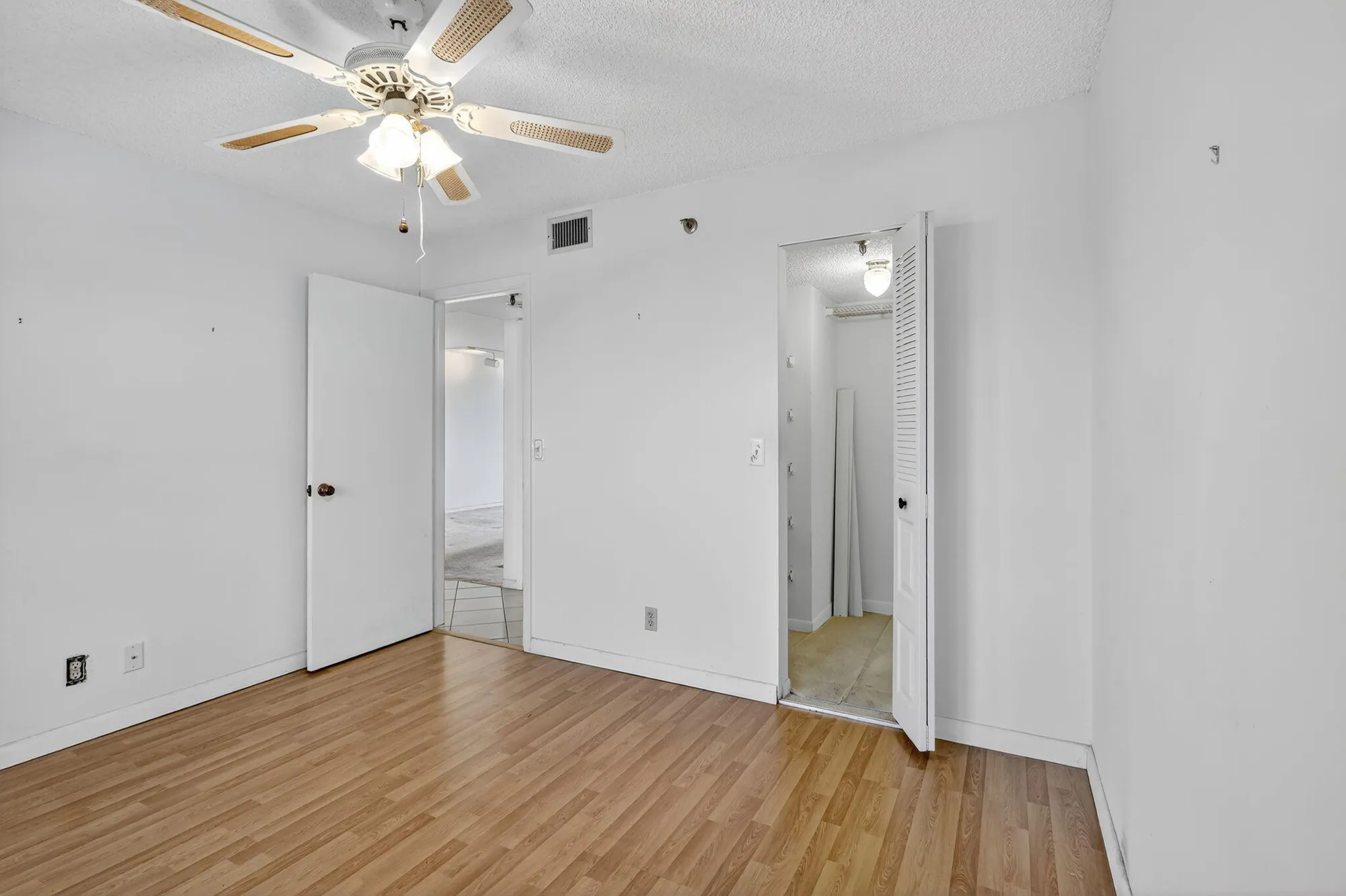 Property Slideshow image 18 of 58 | 4640 lucerne lakes blvd 503, Lake Worth, FL, 33467