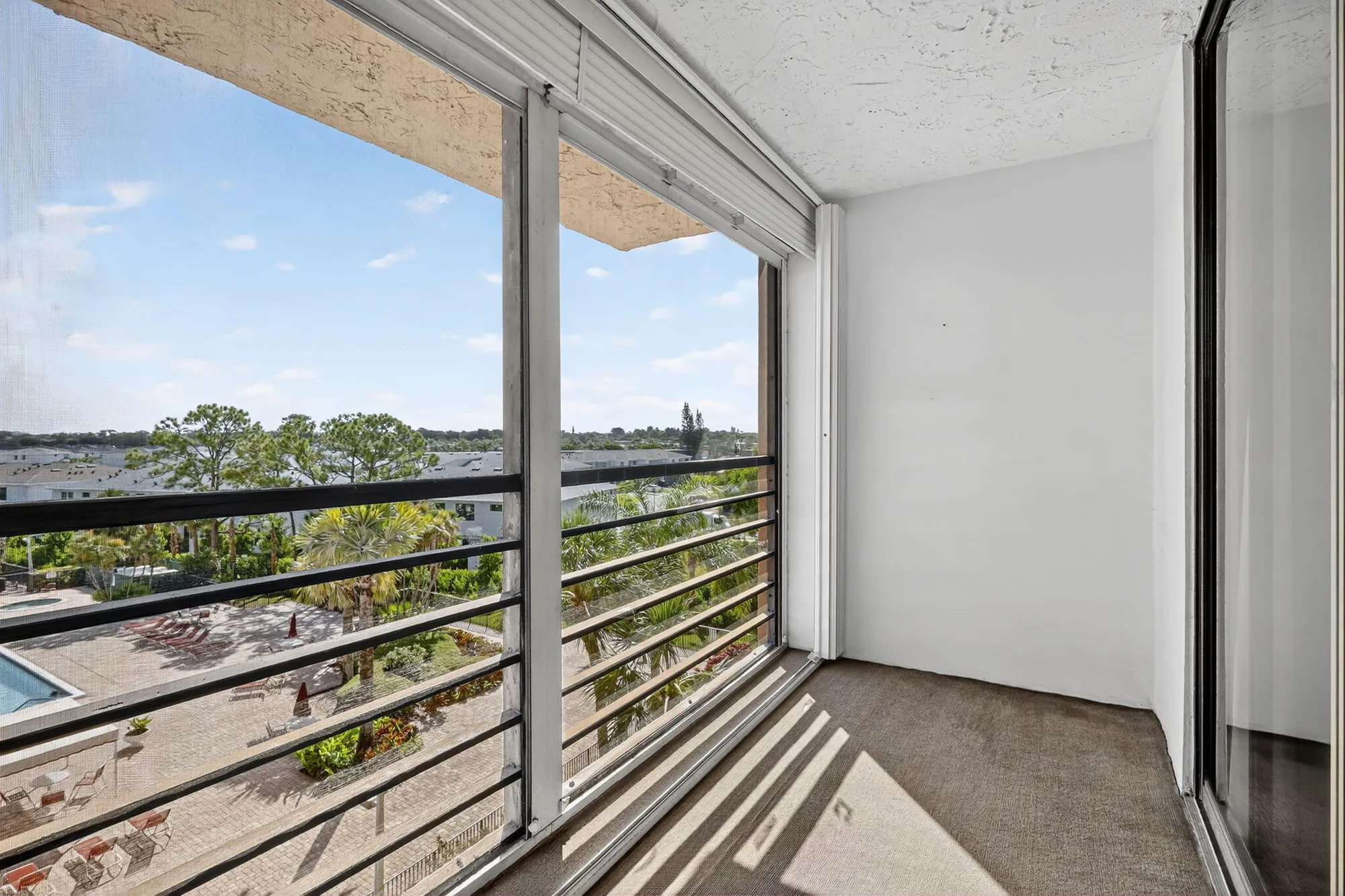 Property Slideshow image 19 of 58 | 4640 lucerne lakes blvd 503, Lake Worth, FL, 33467