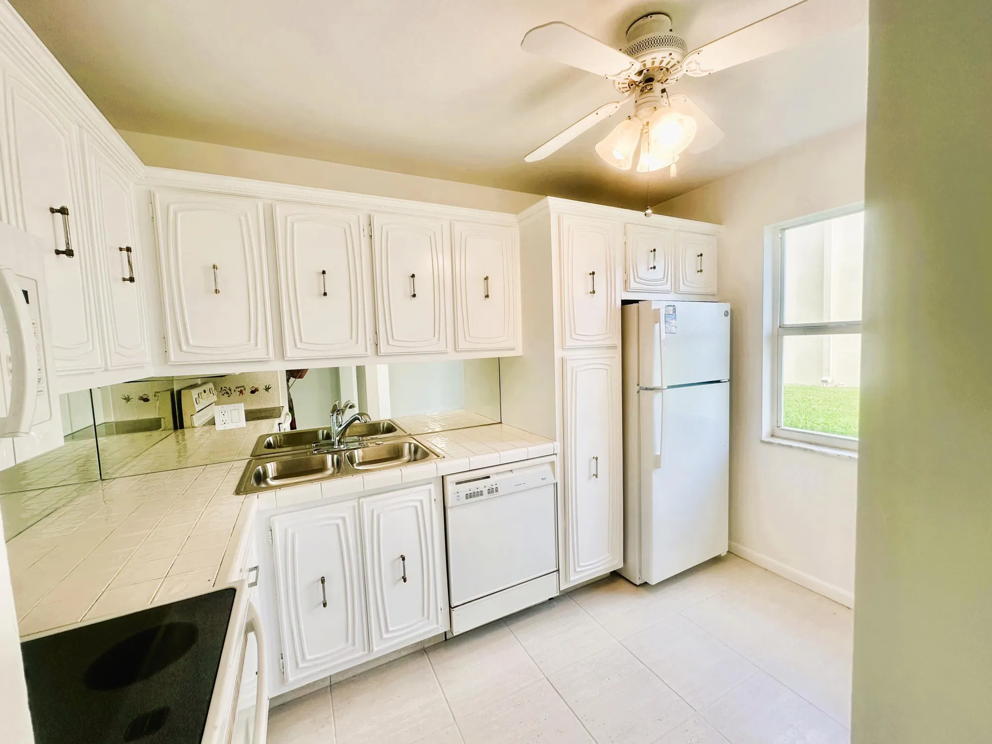 Property Slideshow image 12 of 47 | 3 colonial club dr apt 102, Boynton Beach, FL, 33435