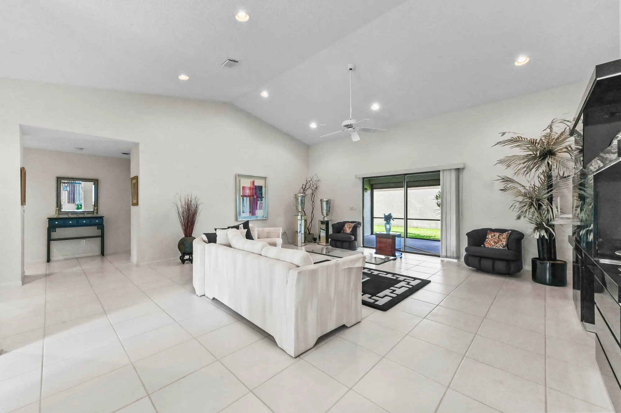 Property Slideshow image 5 of 45 | 2320 riviera dr, Delray Beach, FL, 33445