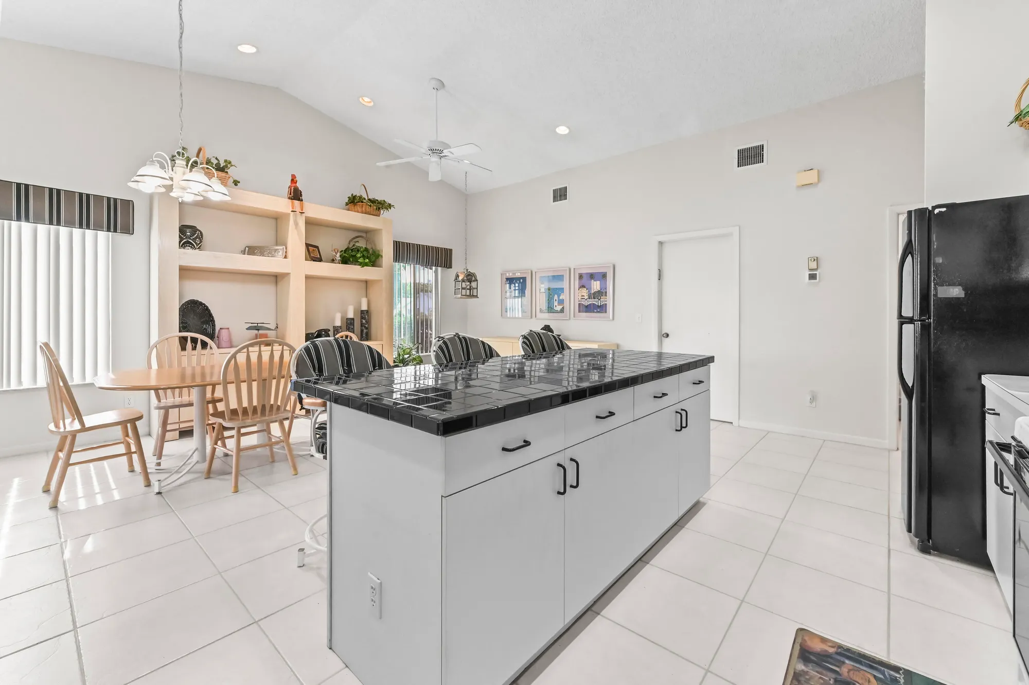 Property Slideshow image 12 of 45 | 2320 riviera dr, Delray Beach, FL, 33445