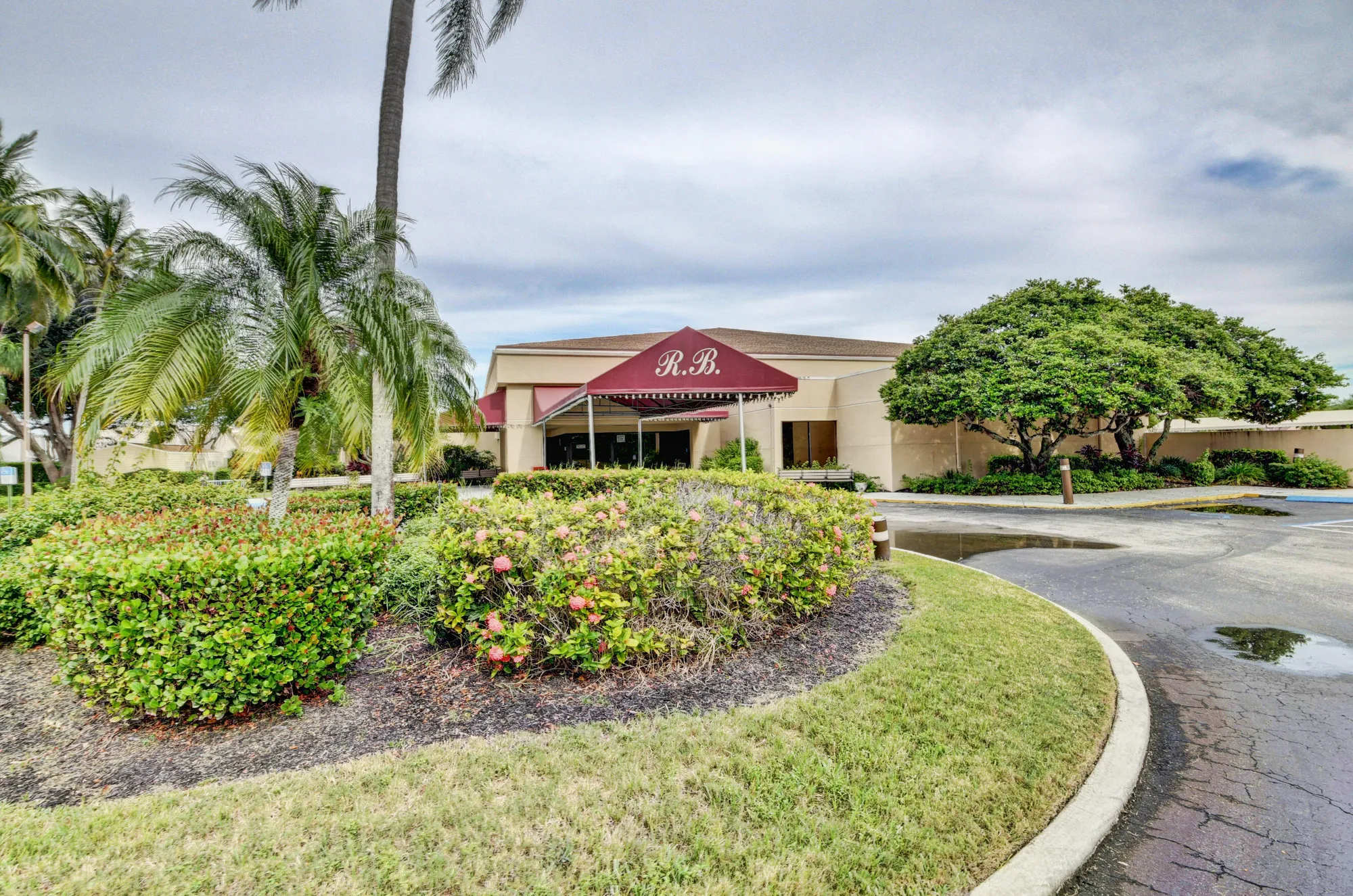 Property Slideshow image 43 of 45 | 2320 riviera dr, Delray Beach, FL, 33445