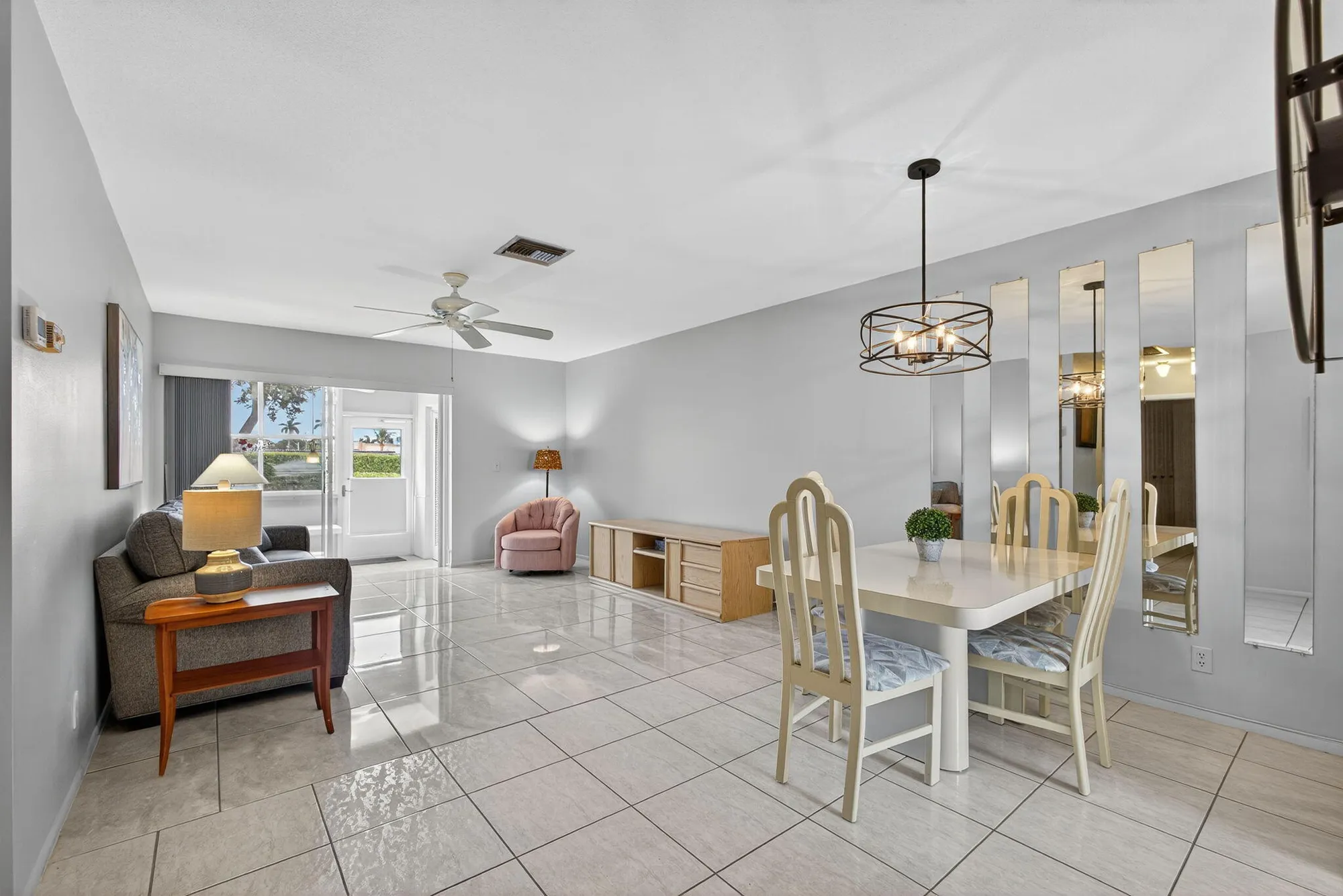 Property Slideshow image 9 of 56 | 2852 crosley c dr c, West Palm Beach, FL, 33415