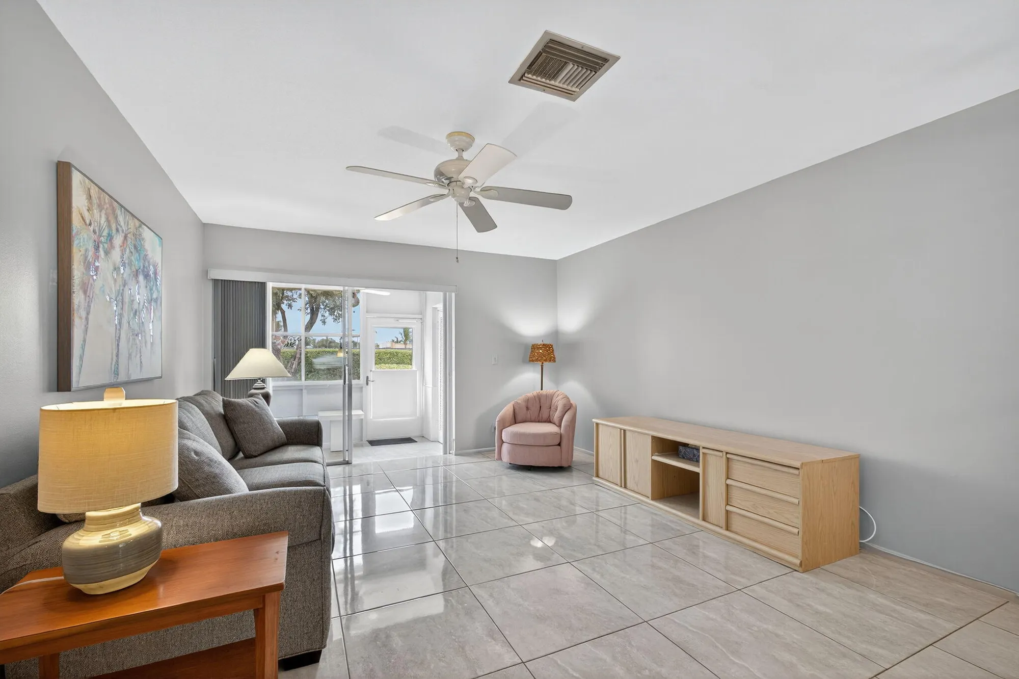 Property Slideshow image 5 of 56 | 2852 crosley c dr c, West Palm Beach, FL, 33415