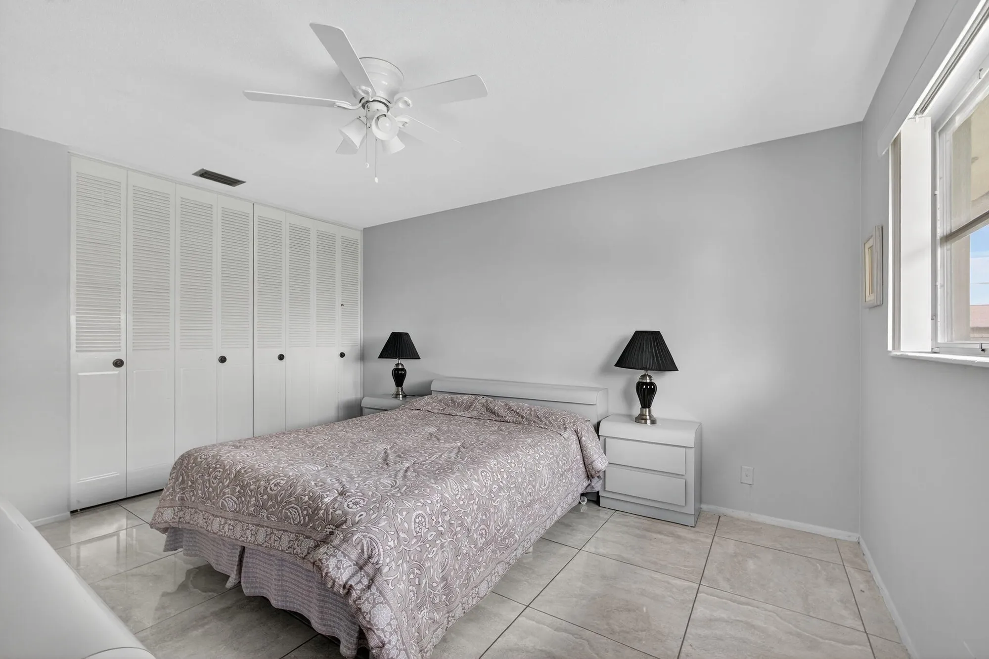 Property Slideshow image 30 of 56 | 2852 crosley c dr c, West Palm Beach, FL, 33415