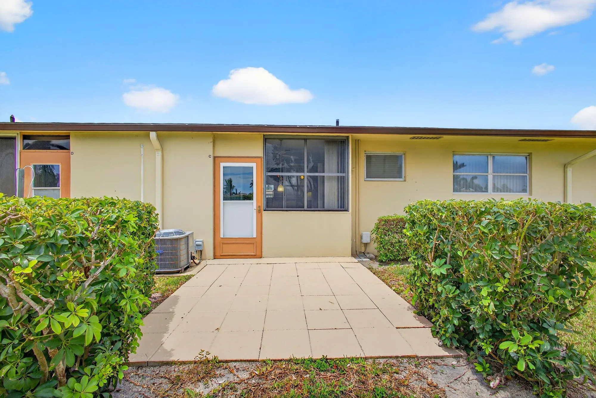 Property Slideshow image 35 of 56 | 2852 crosley c dr c, West Palm Beach, FL, 33415