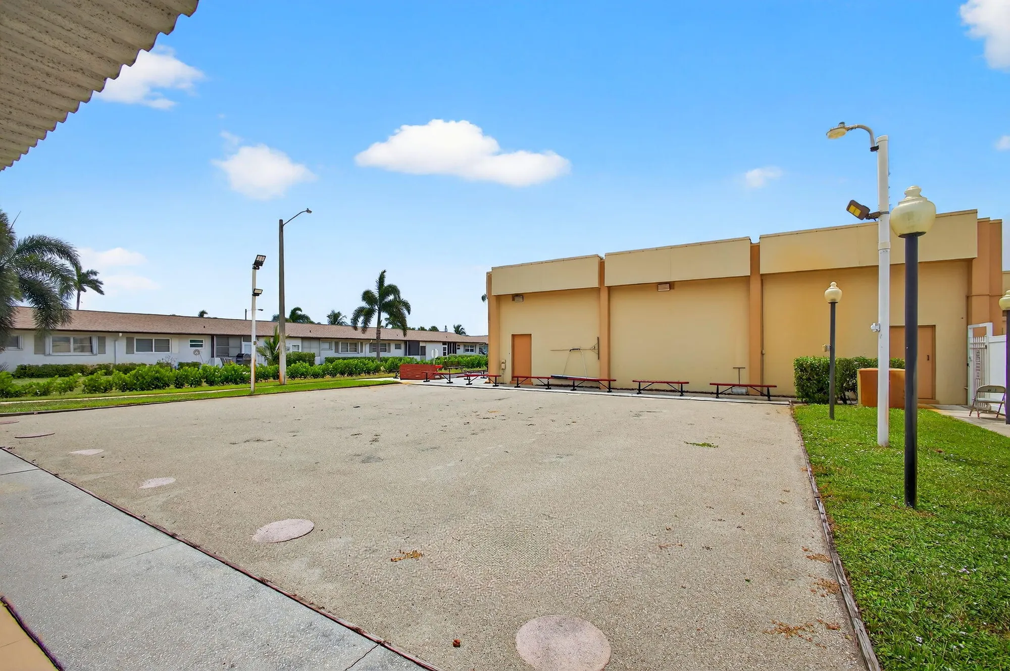 Property Slideshow image 47 of 56 | 2852 crosley c dr c, West Palm Beach, FL, 33415