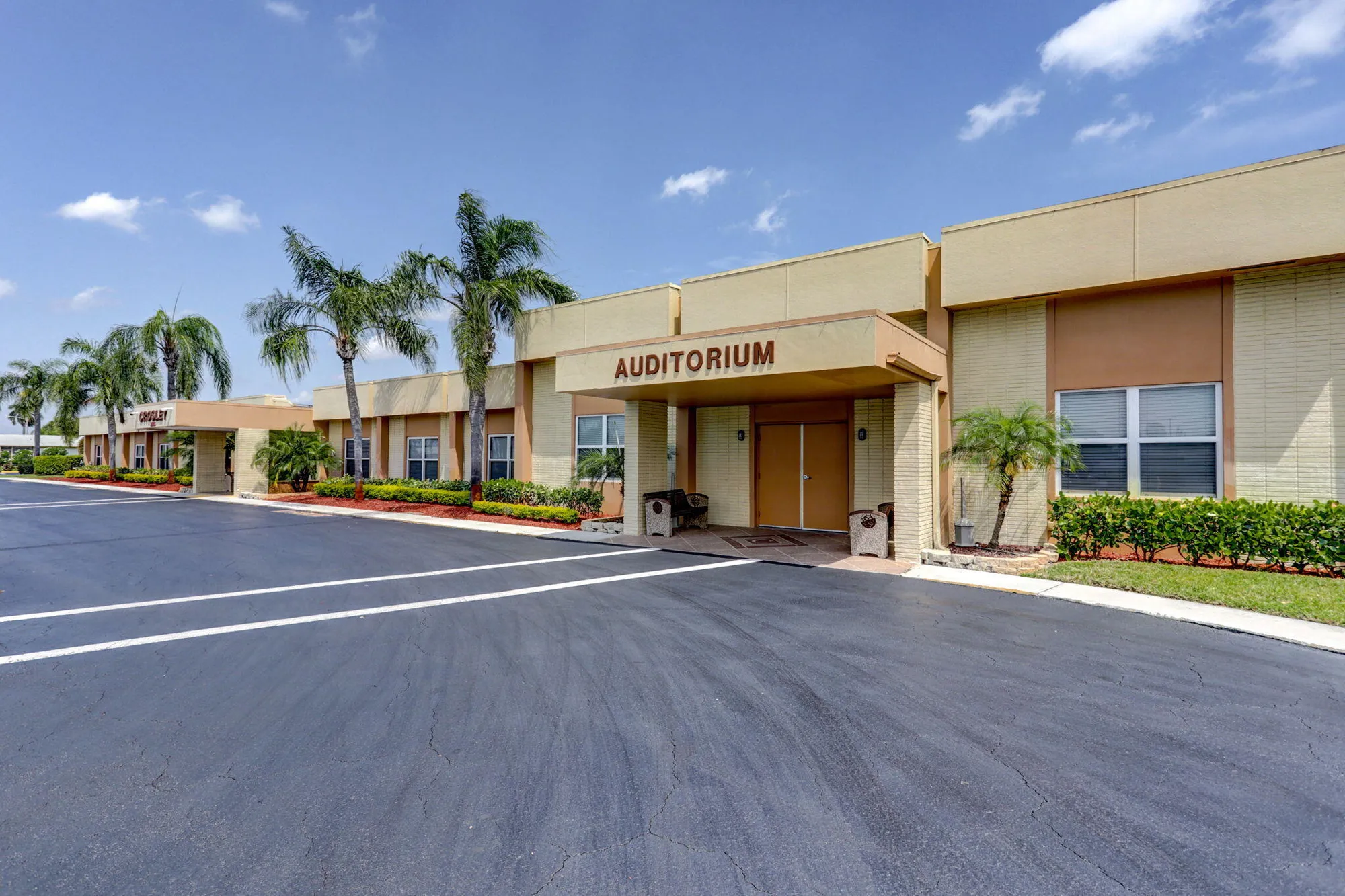 Property Slideshow image 52 of 56 | 2852 crosley c dr c, West Palm Beach, FL, 33415