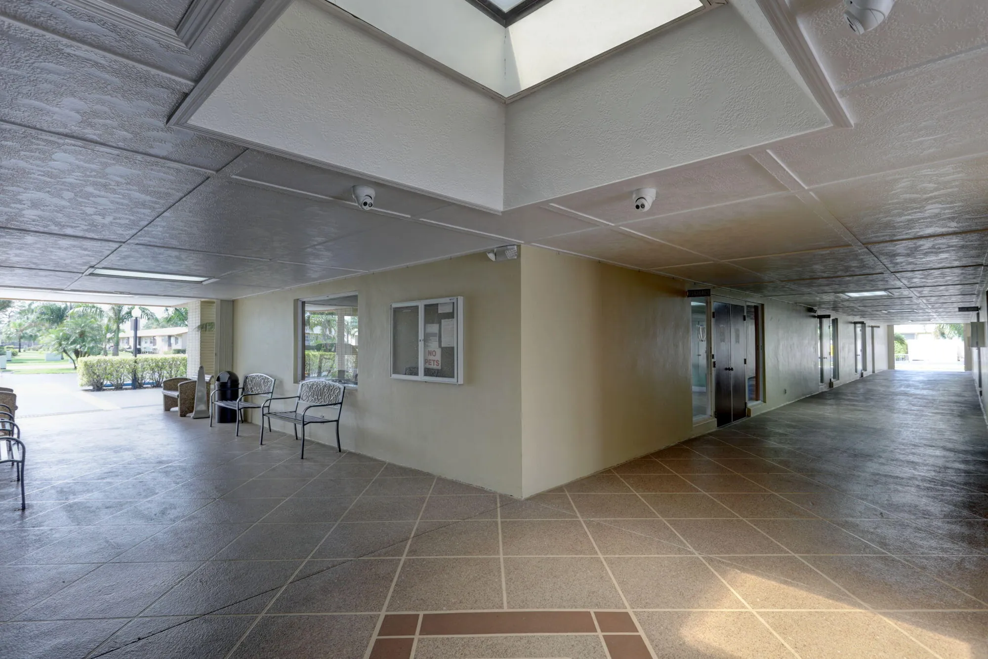 Property Slideshow image 55 of 56 | 2852 crosley c dr c, West Palm Beach, FL, 33415