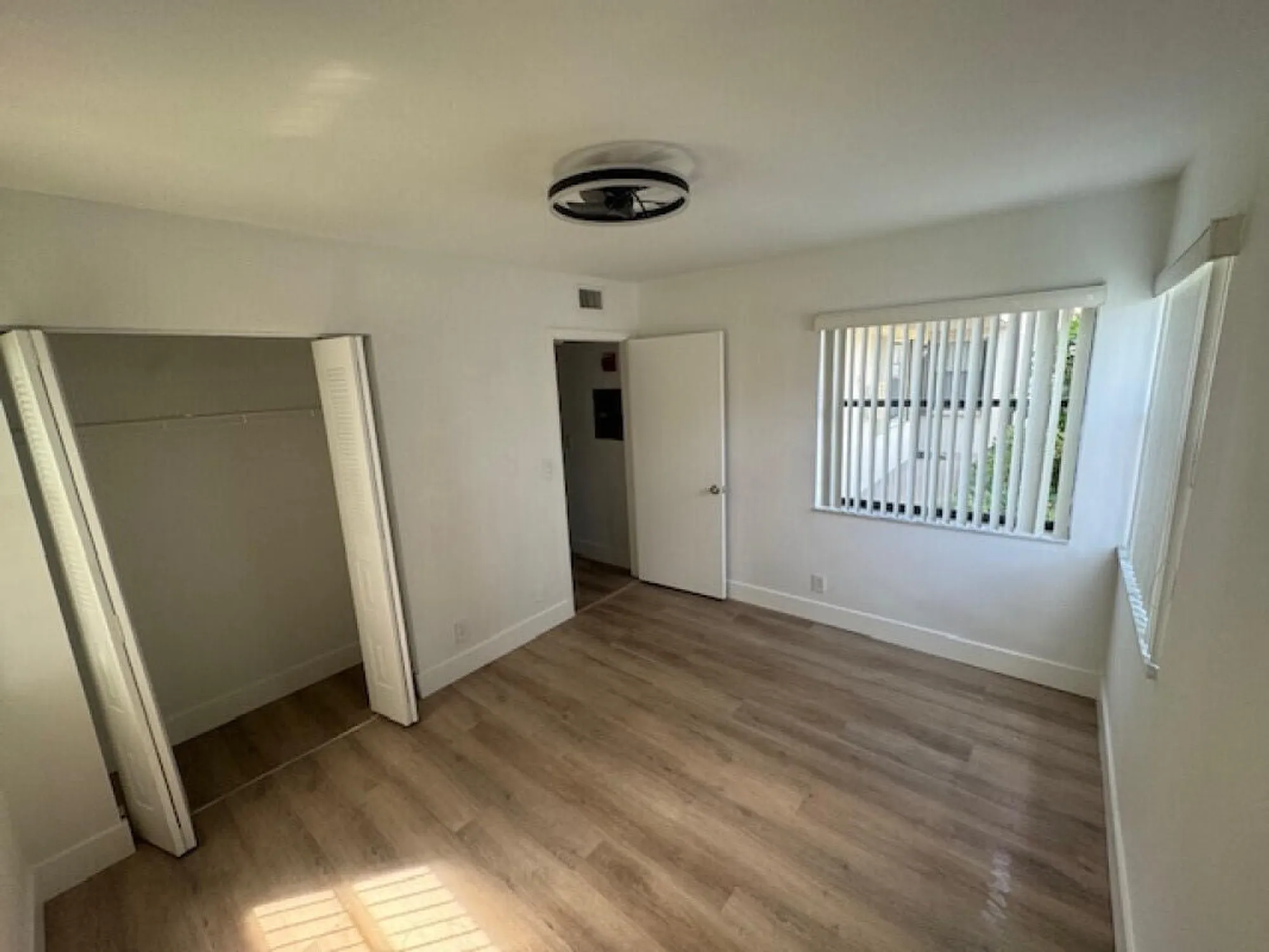 Property Slideshow image 8 of 11 | 7674 tahiti ln 101, Lake Worth, FL, 33467