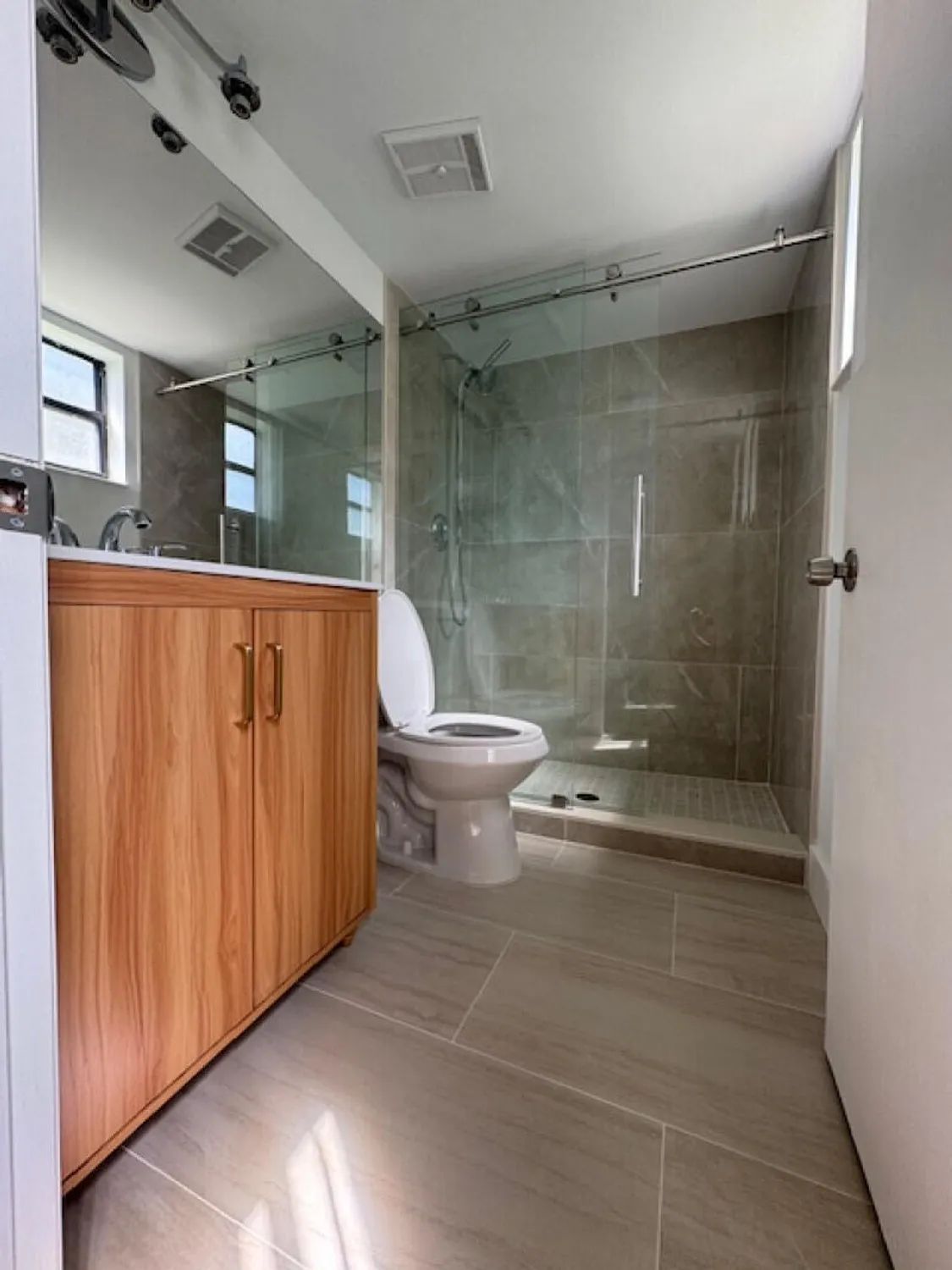 Property Slideshow image 7 of 11 | 7674 tahiti ln 101, Lake Worth, FL, 33467