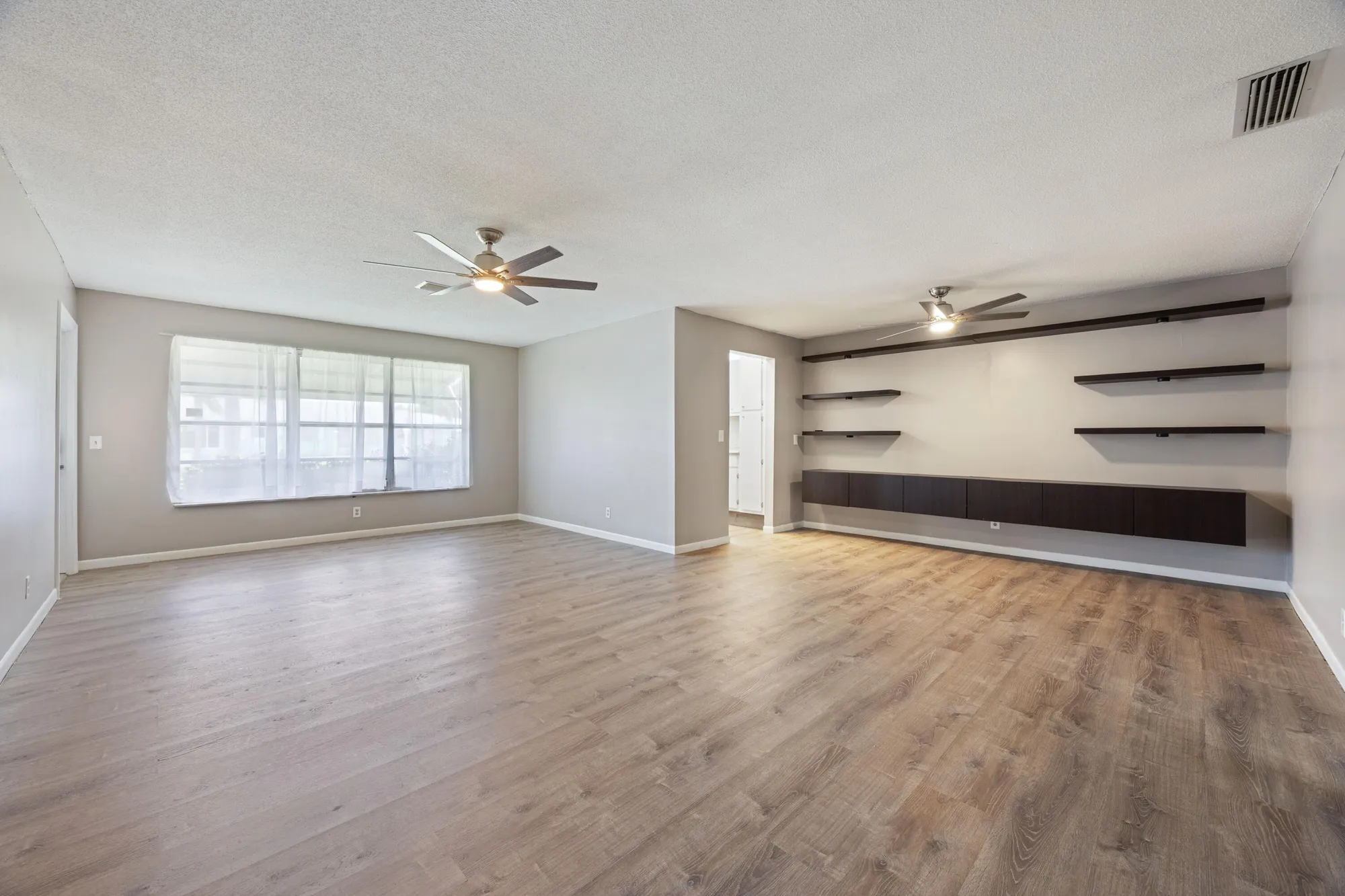 Property Slideshow image 5 of 18 | 355 main blvd c, Boynton Beach, FL, 33435