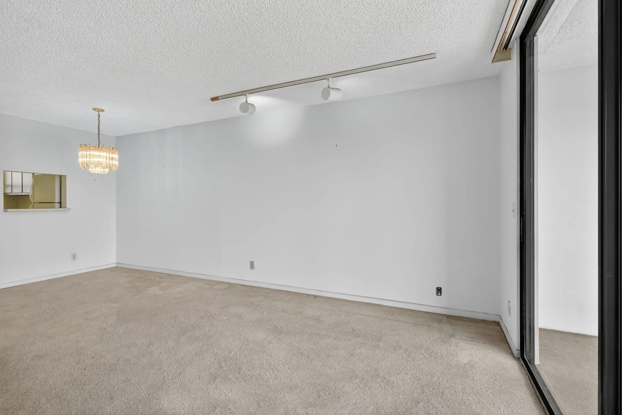 Property Slideshow image 9 of 58 | 4640 lucerne lakes blvd 503, Lake Worth, FL, 33467