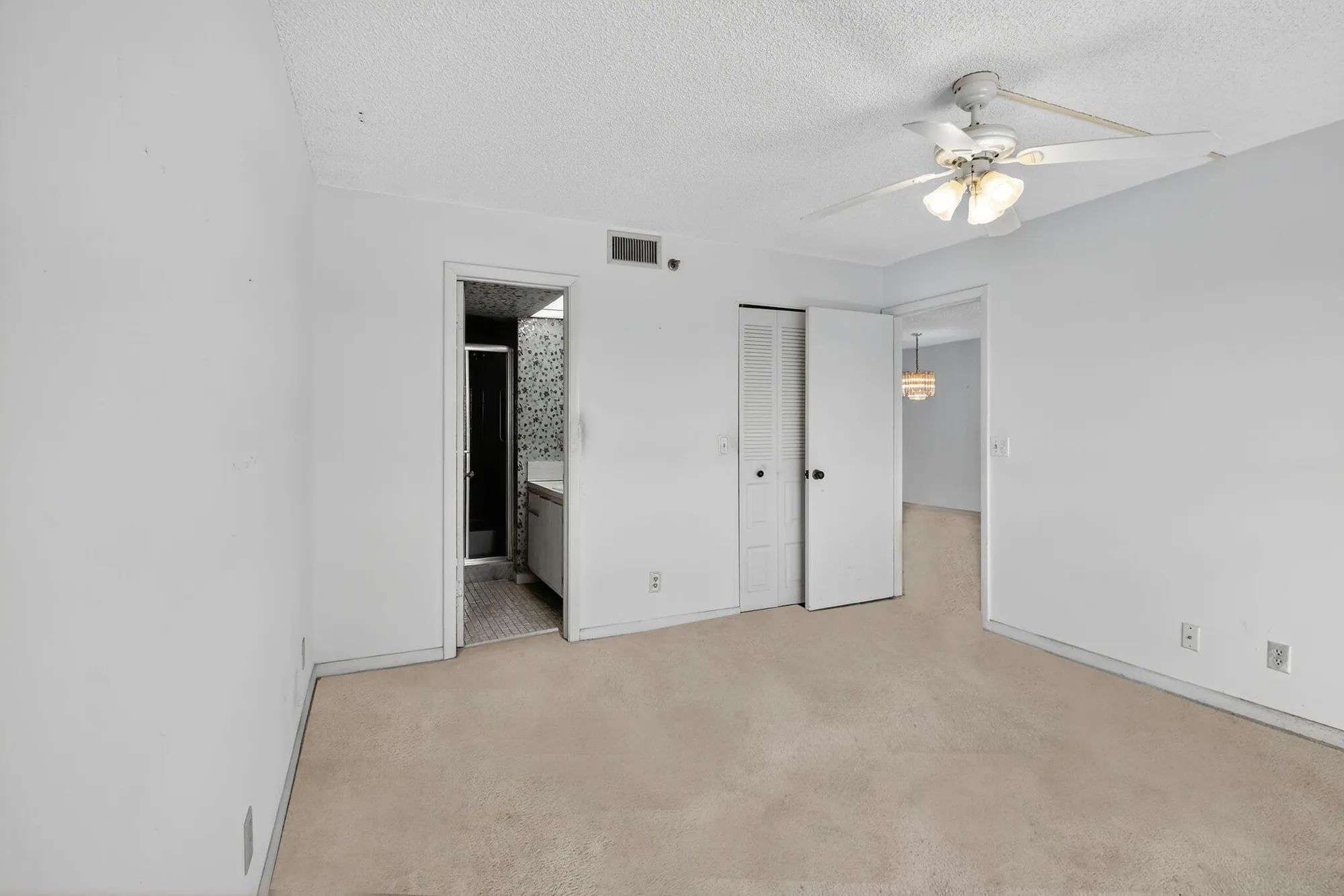 Property Slideshow image 11 of 58 | 4640 lucerne lakes blvd 503, Lake Worth, FL, 33467