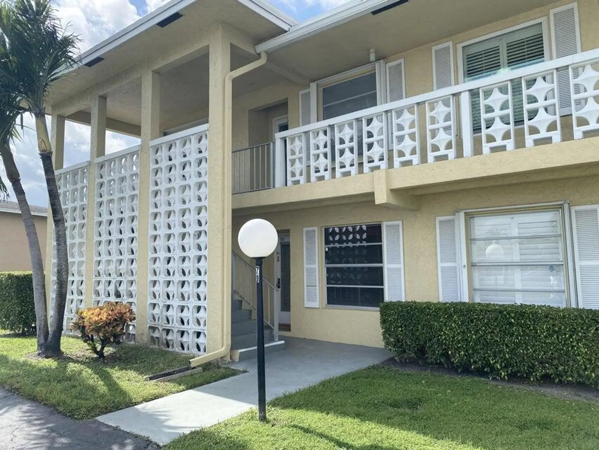 Property Slideshow image 1 of 29 | 1141 violet ter 101, Delray Beach, FL, 33445