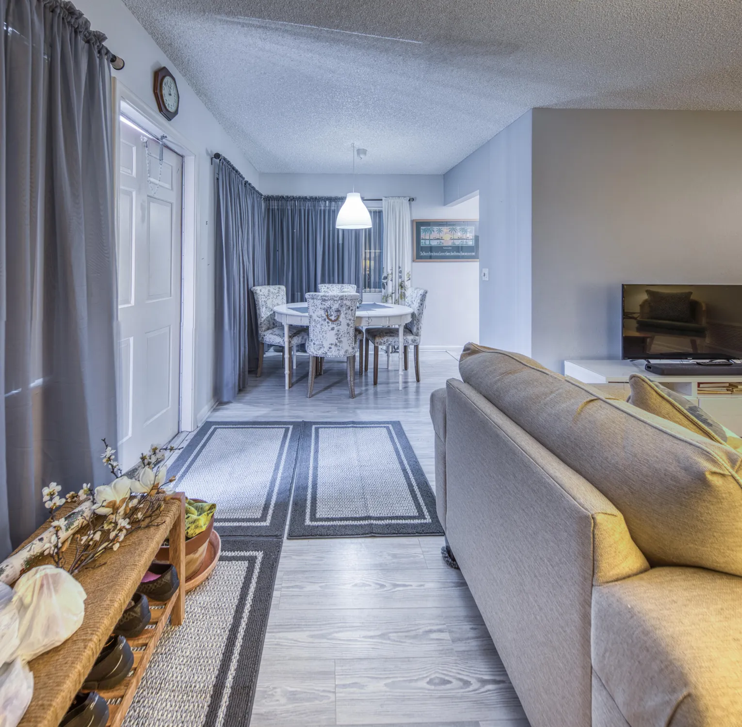 Property Slideshow image 9 of 21 | 2960 lake osborne dr 206, Lake Worth Beach, FL, 33461