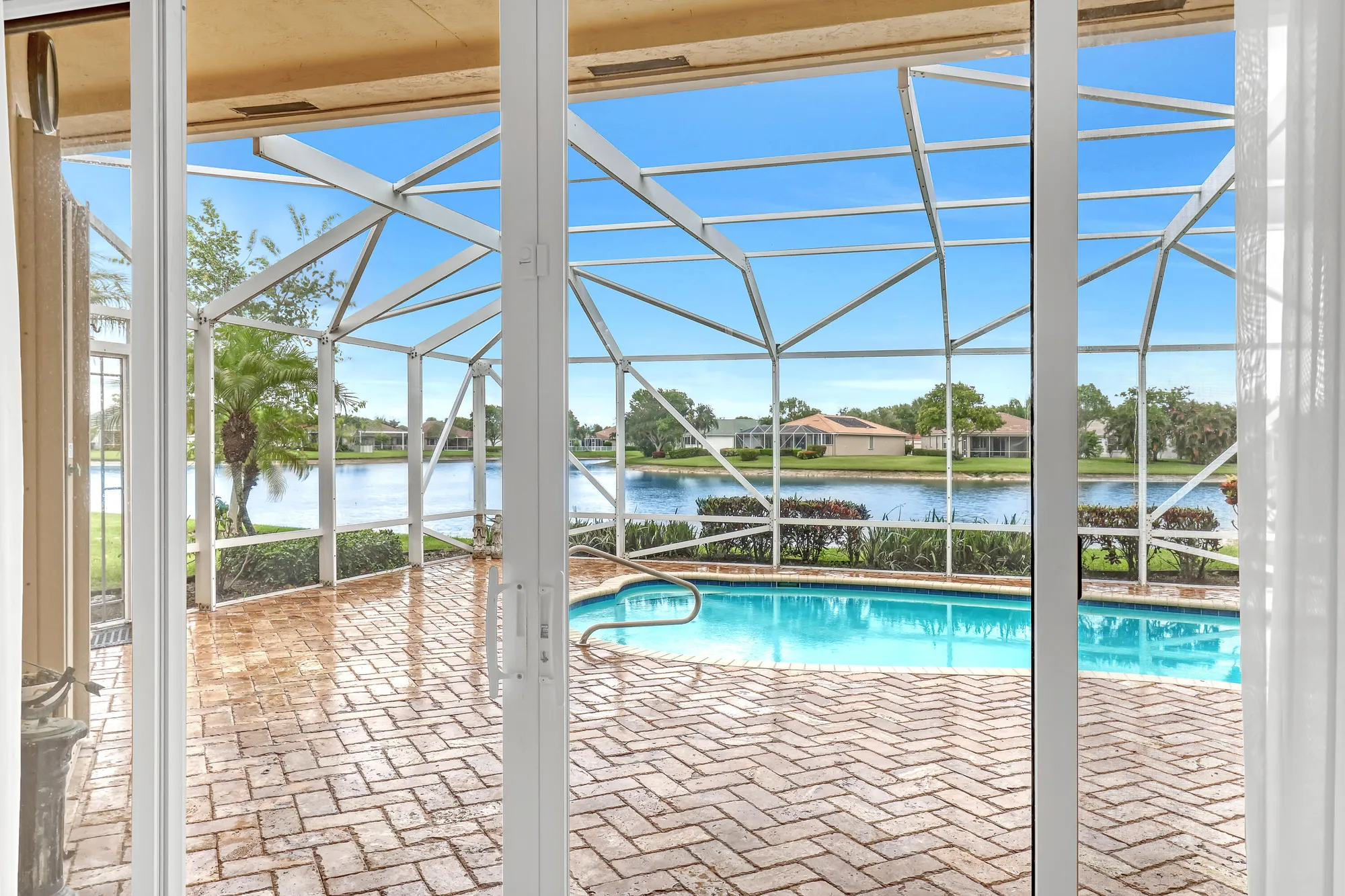 Property Slideshow image 19 of 89 | 9466 lantern bay cir, West Palm Beach, FL, 33411