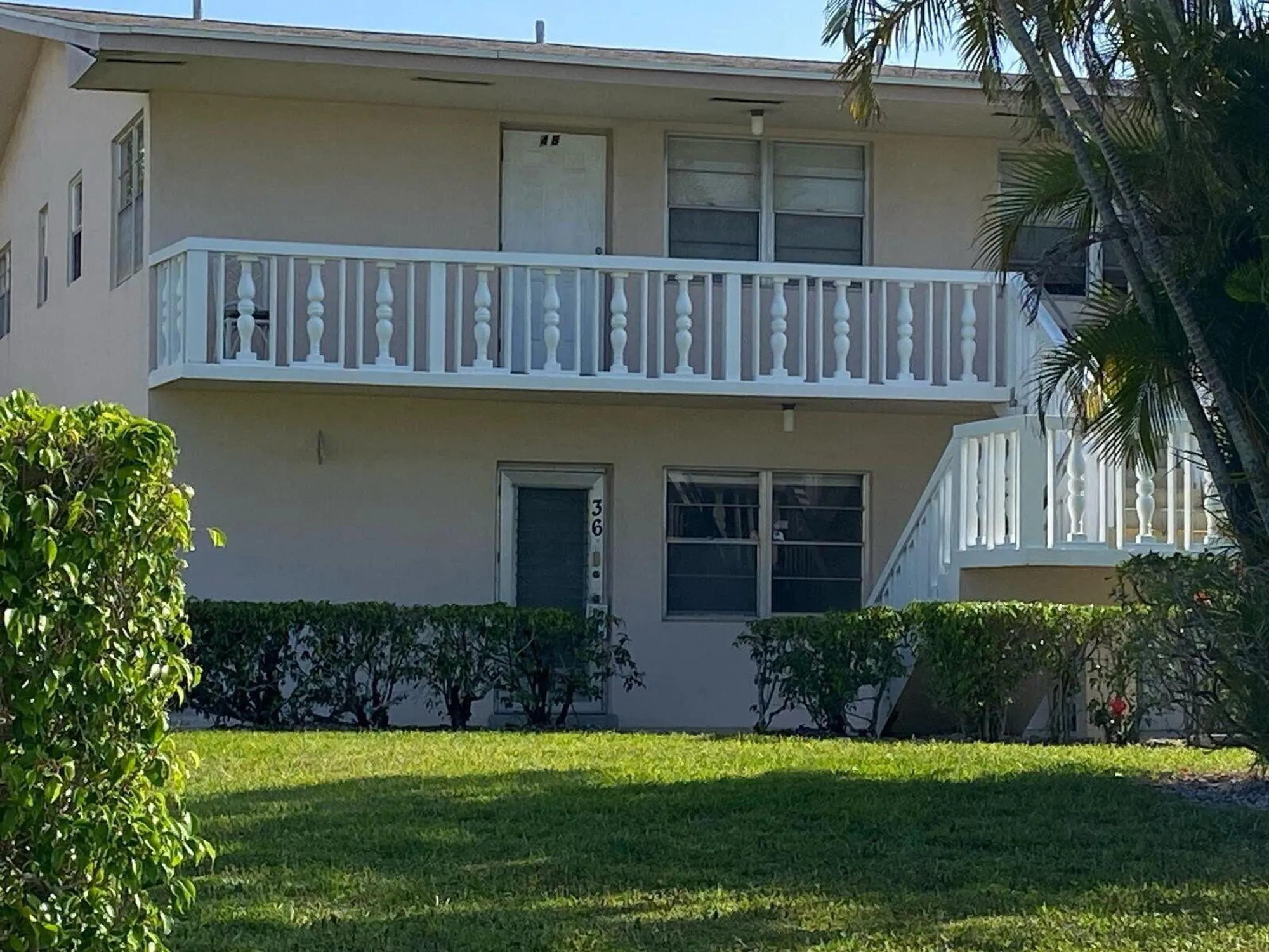 Property Slideshow image 2 of 24 | 36 norwich b, West Palm Beach, FL, 33417