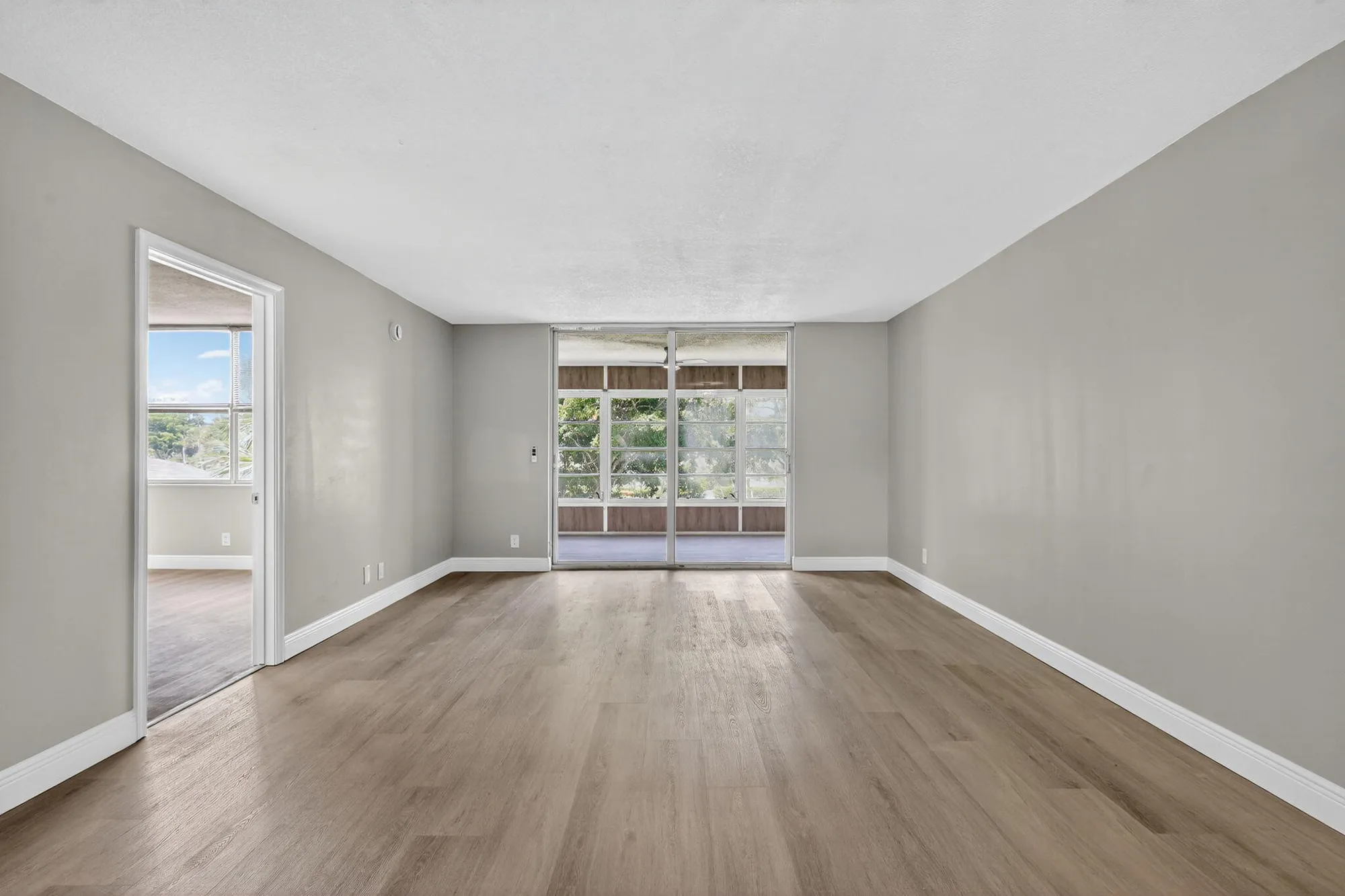 Property Slideshow image 8 of 32 | 14527 bonaire blvd 309, Delray Beach, FL, 33446