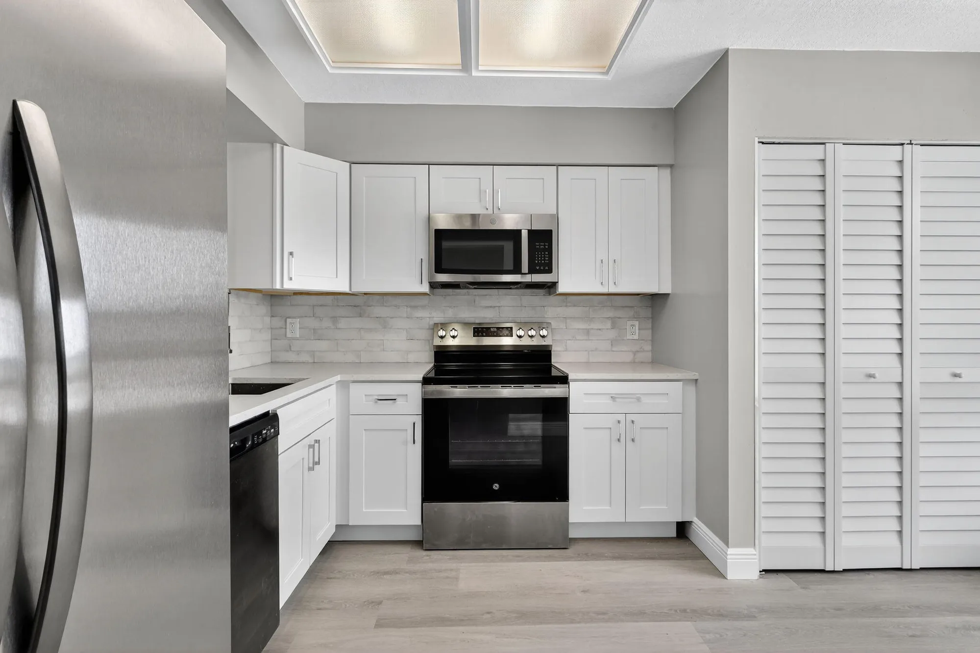 Property Slideshow image 4 of 32 | 14527 bonaire blvd 309, Delray Beach, FL, 33446