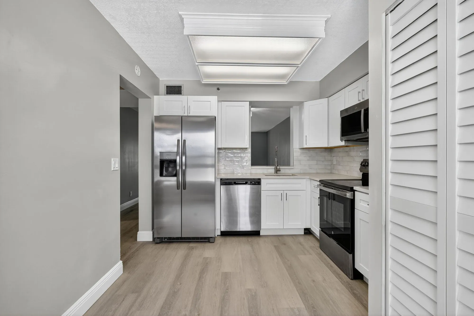 Property Slideshow image 6 of 32 | 14527 bonaire blvd 309, Delray Beach, FL, 33446