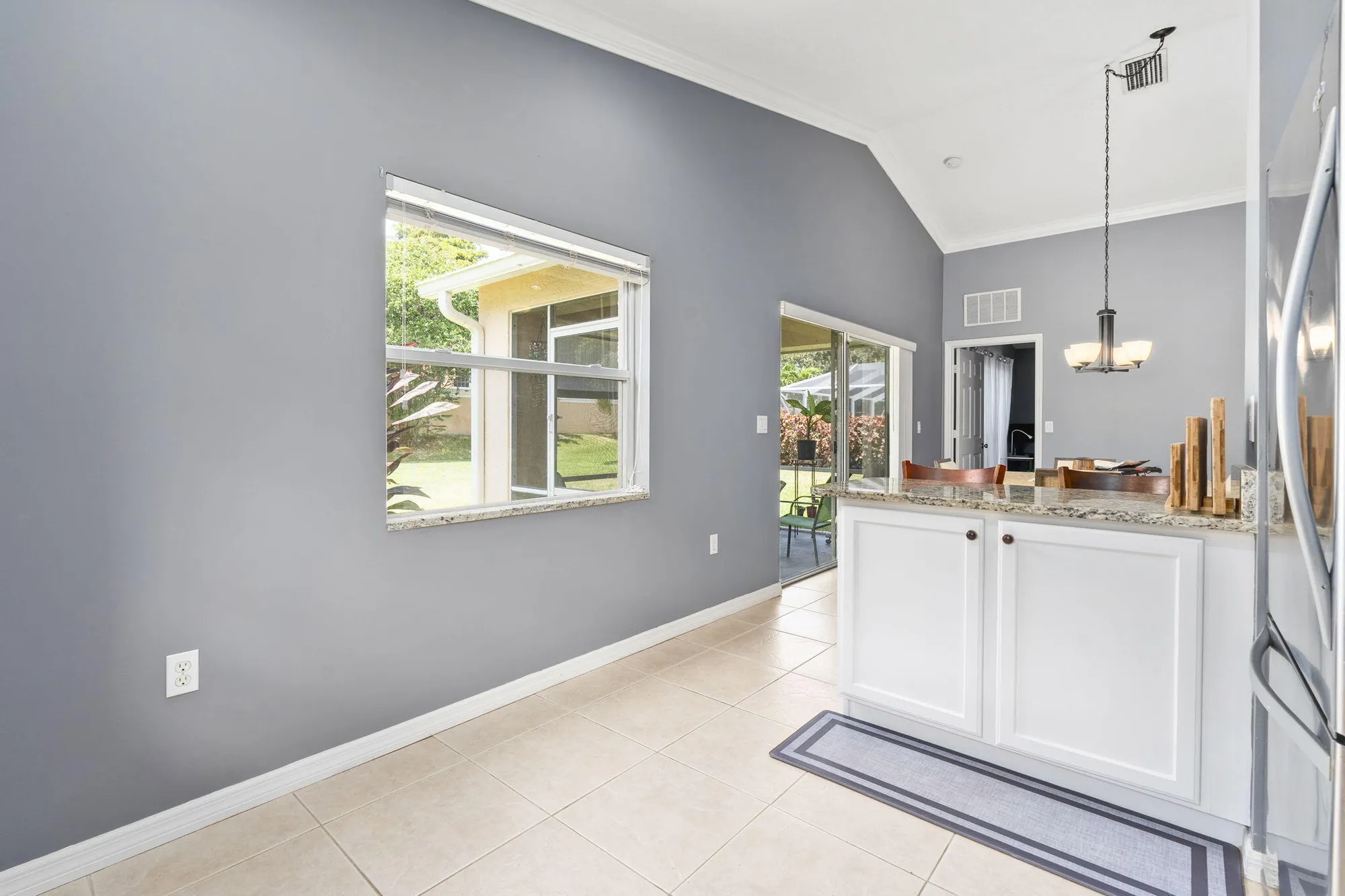 Property Slideshow image 18 of 40 | 475 sw talquin ln, Port Saint Lucie, FL, 34986