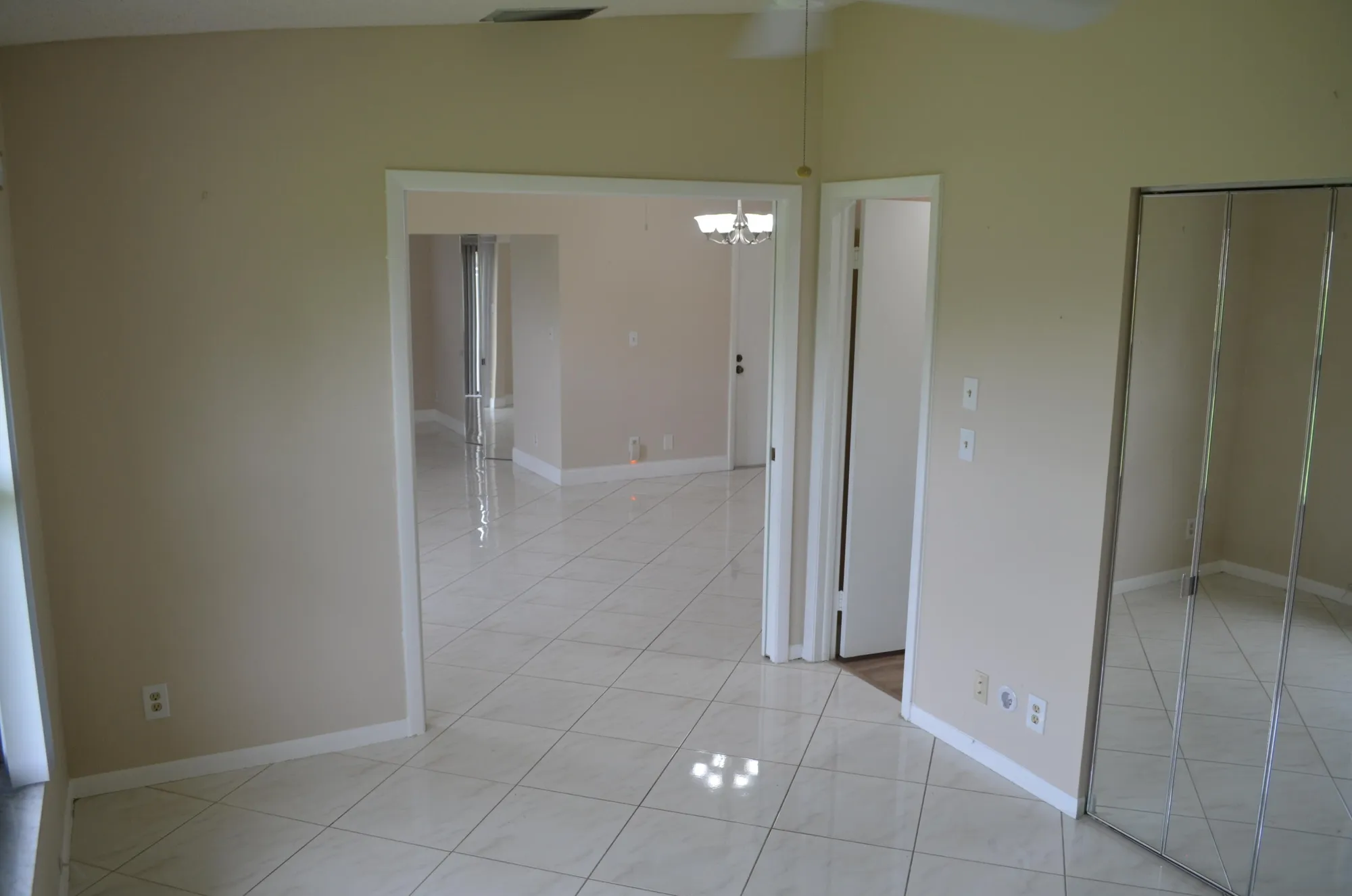 Property Slideshow image 16 of 85 | 15704 philodendron cir, Delray Beach, FL, 33484