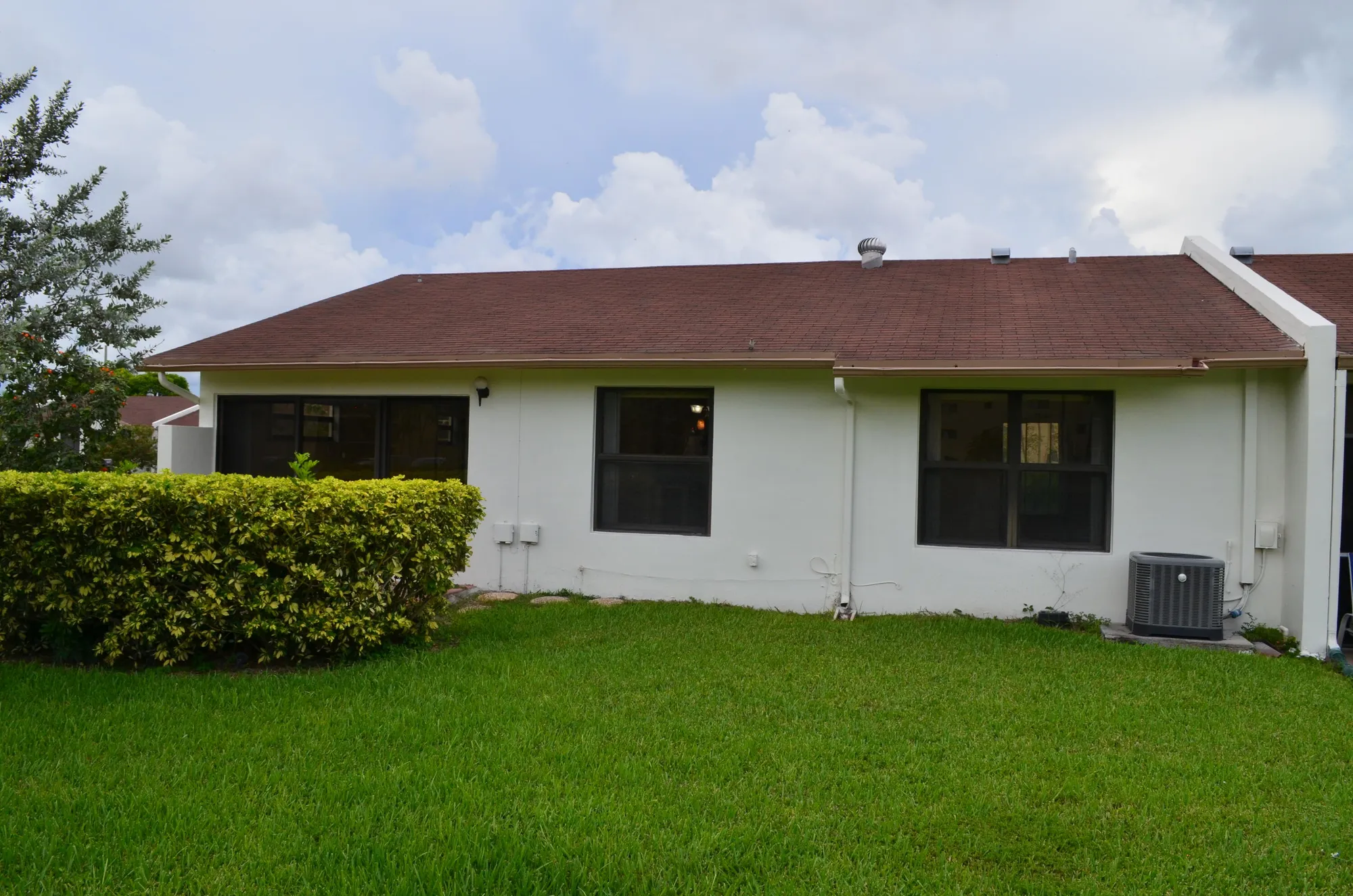 Property Slideshow image 31 of 85 | 15704 philodendron cir, Delray Beach, FL, 33484