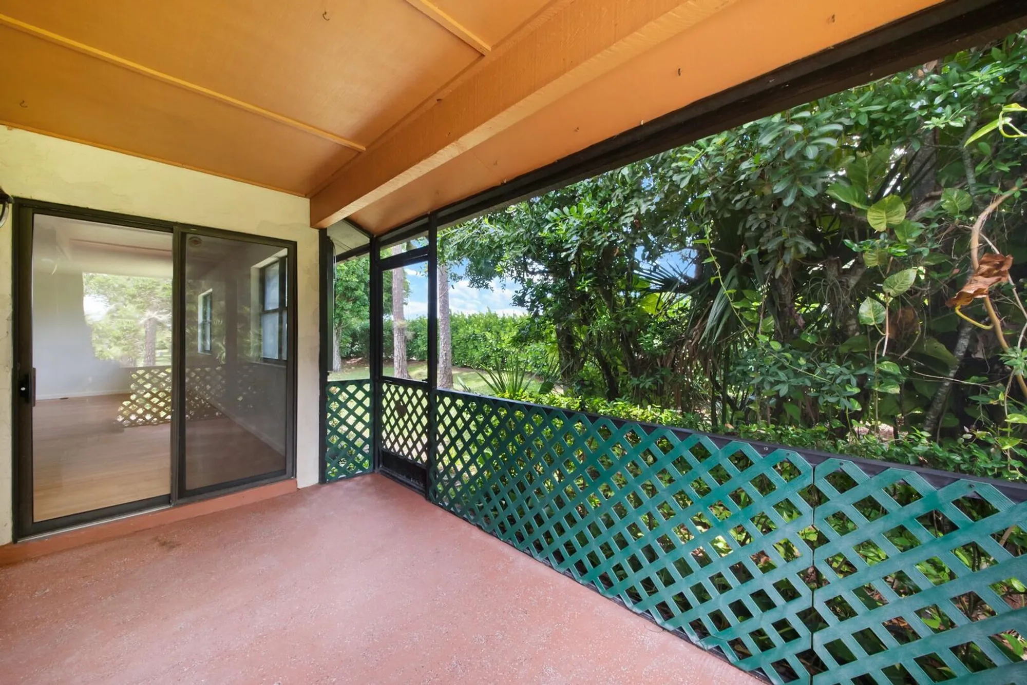 Property Slideshow image 20 of 29 | 248 brandywine ct, Royal Palm Beach, FL, 33411