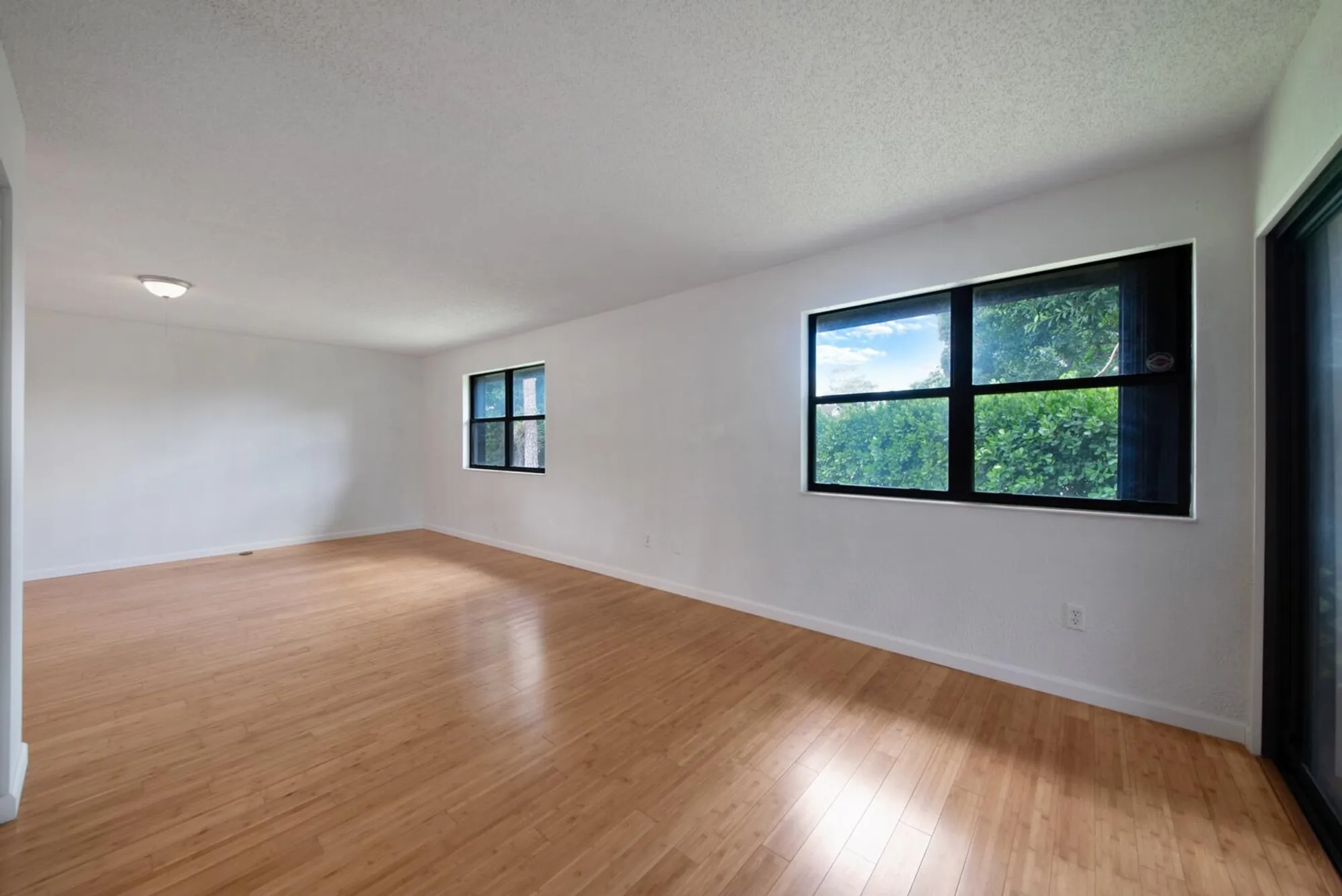 Property Slideshow image 11 of 29 | 248 brandywine ct, Royal Palm Beach, FL, 33411