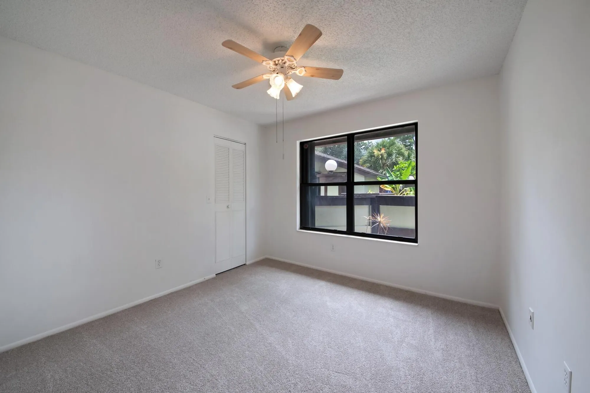 Property Slideshow image 18 of 29 | 248 brandywine ct, Royal Palm Beach, FL, 33411