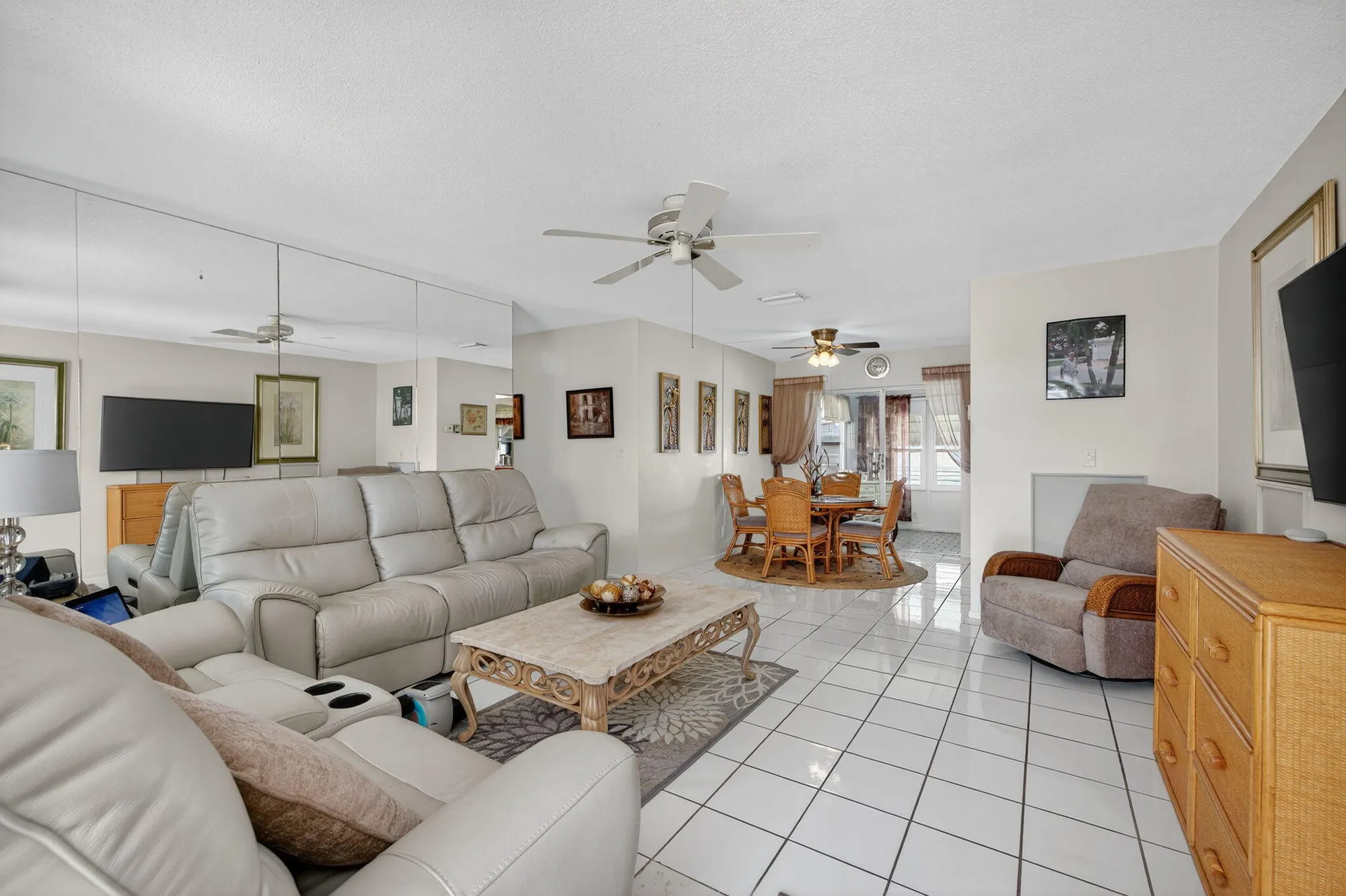 Property Slideshow image 8 of 46 | 3051 nw 1st dr, Pompano Beach, FL, 33064
