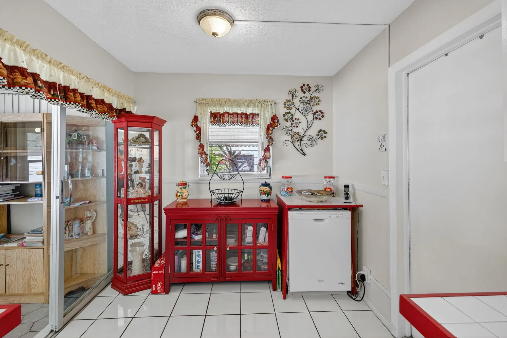 Property Slideshow image 27 of 46 | 3051 nw 1st dr, Pompano Beach, FL, 33064
