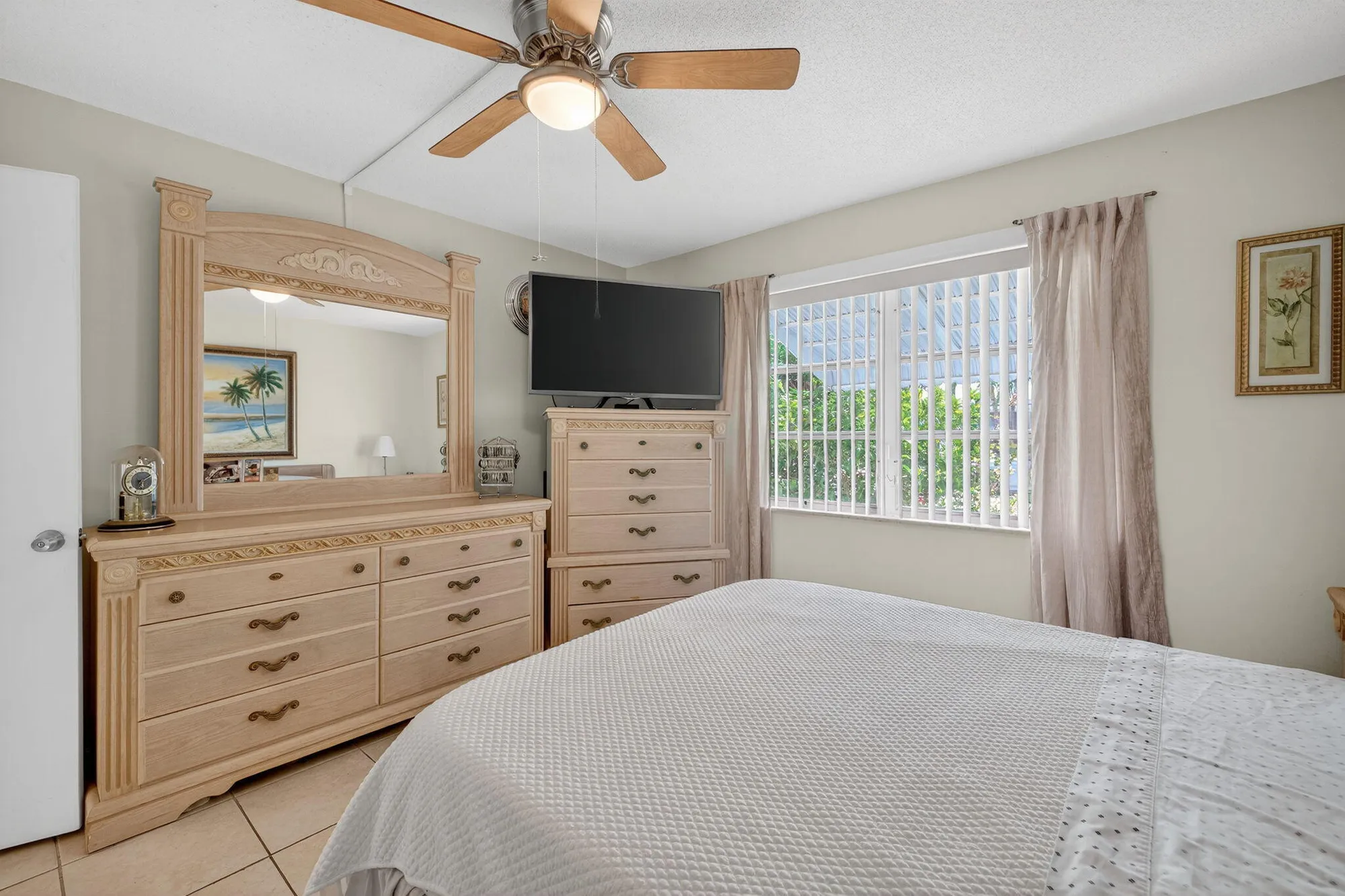 Property Slideshow image 38 of 46 | 3051 nw 1st dr, Pompano Beach, FL, 33064