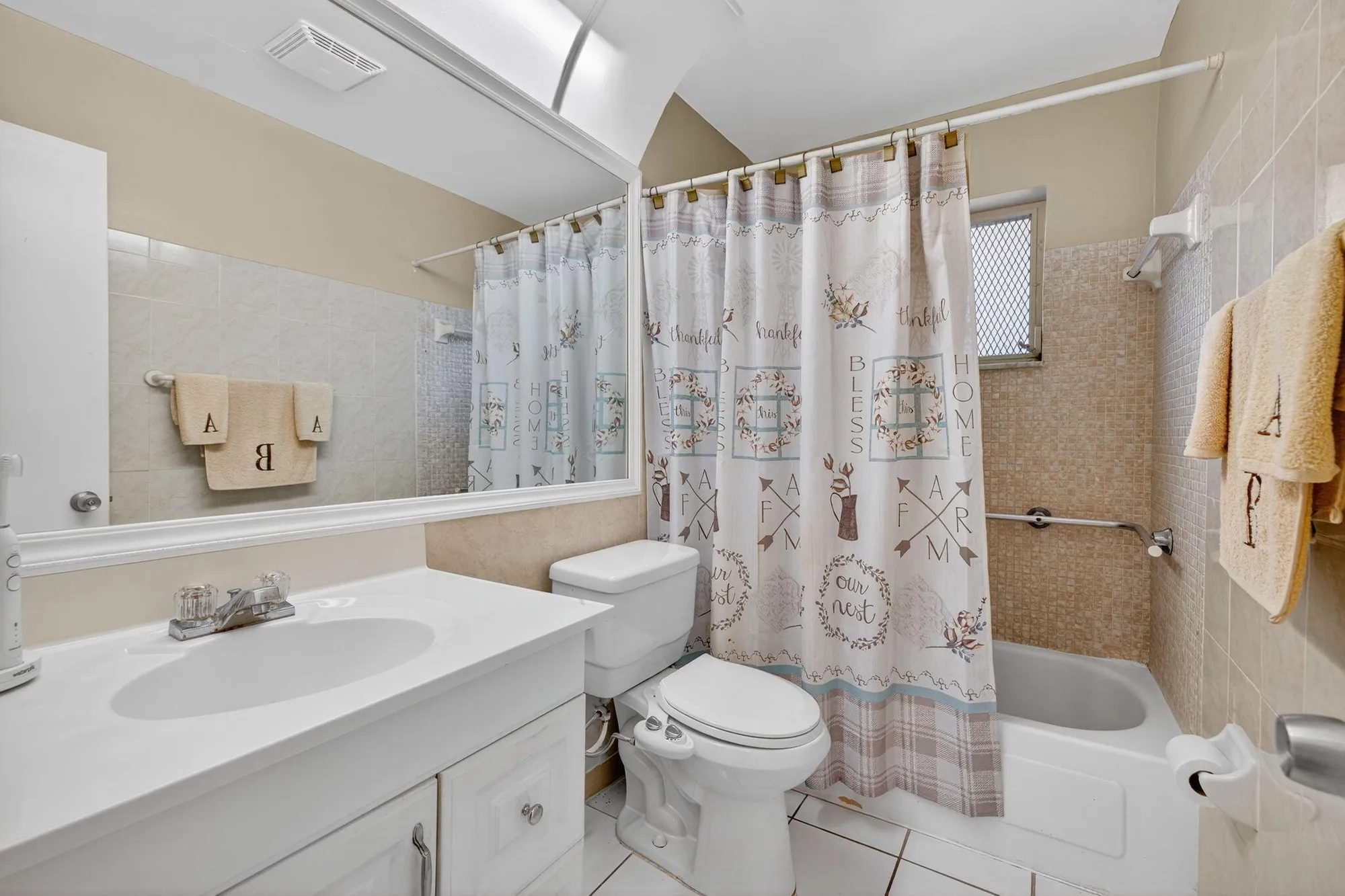 Property Slideshow image 40 of 46 | 3051 nw 1st dr, Pompano Beach, FL, 33064