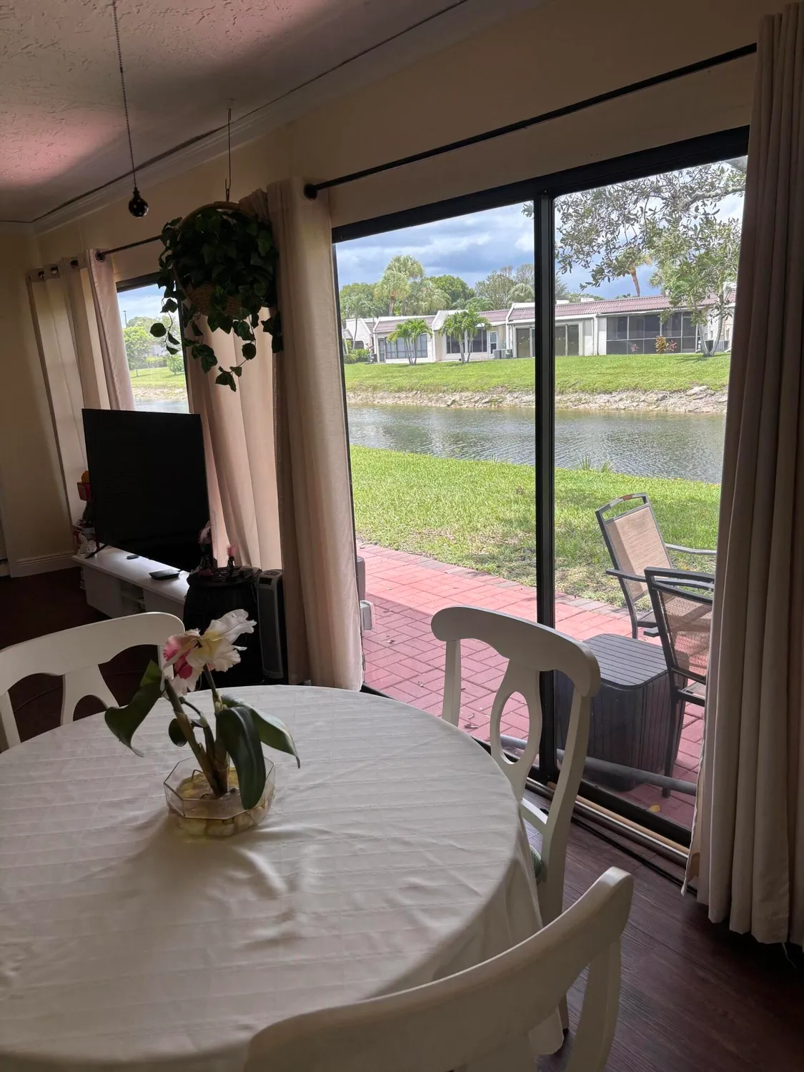 Property Slideshow image 31 of 35 | 143 lake susan dr, West Palm Beach, FL, 33411