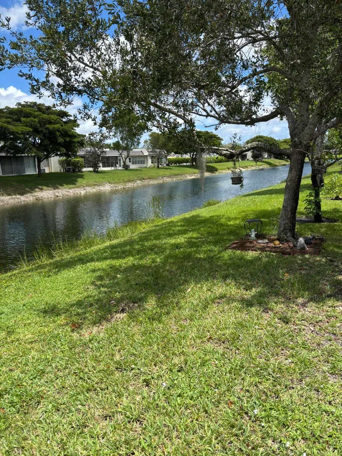 Property Slideshow image 35 of 35 | 143 lake susan dr, West Palm Beach, FL, 33411